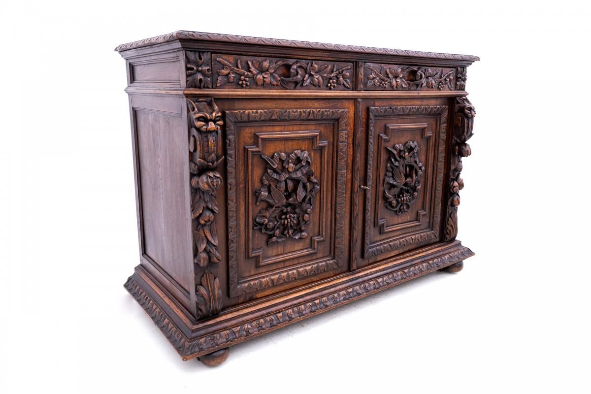 Rinascimento Cassettiera intagliata, Francia, 1880 circa. in vendita