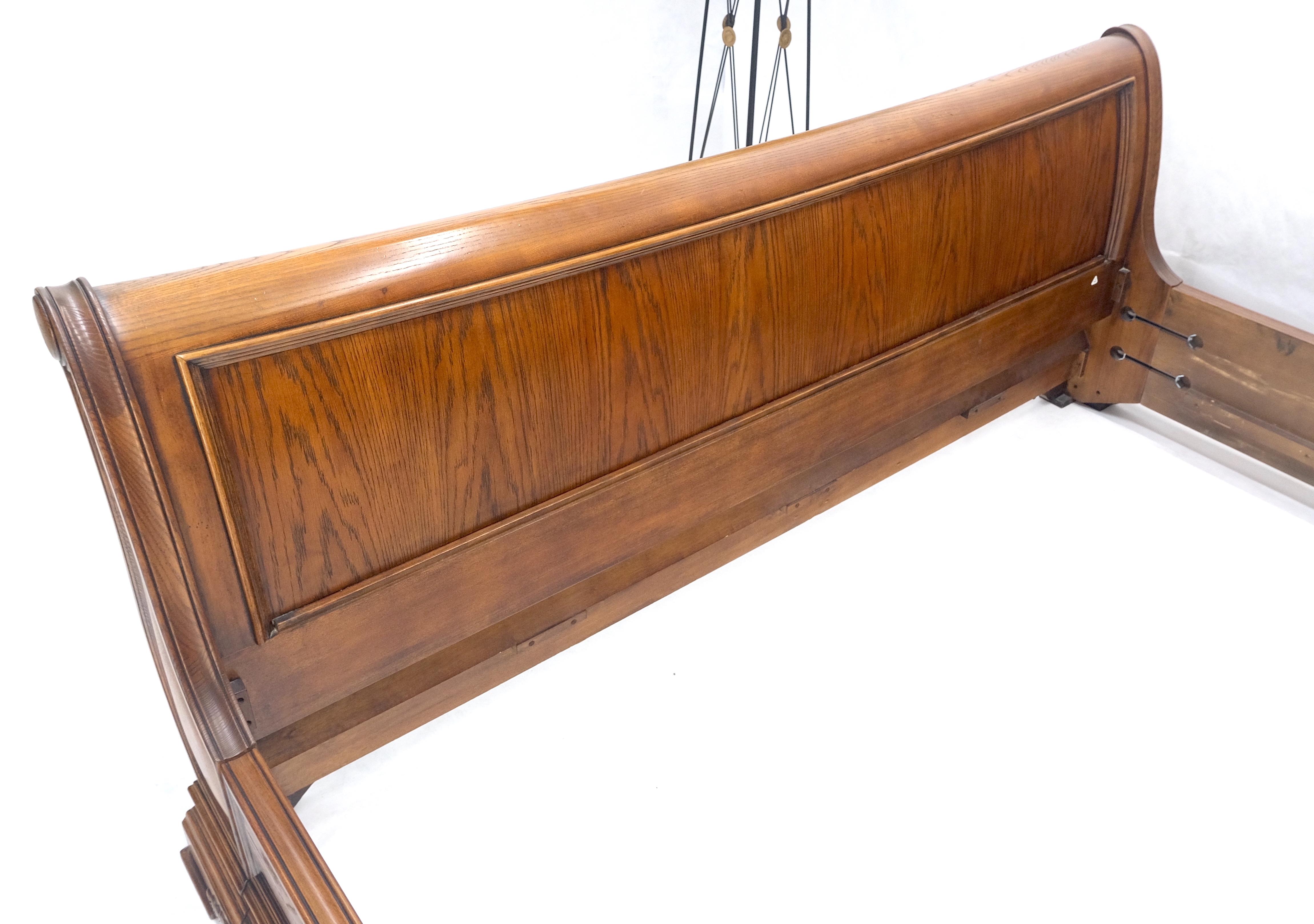 Lit à baldaquin KING Size en cuir sculpté Brown MINT ! en vente 9