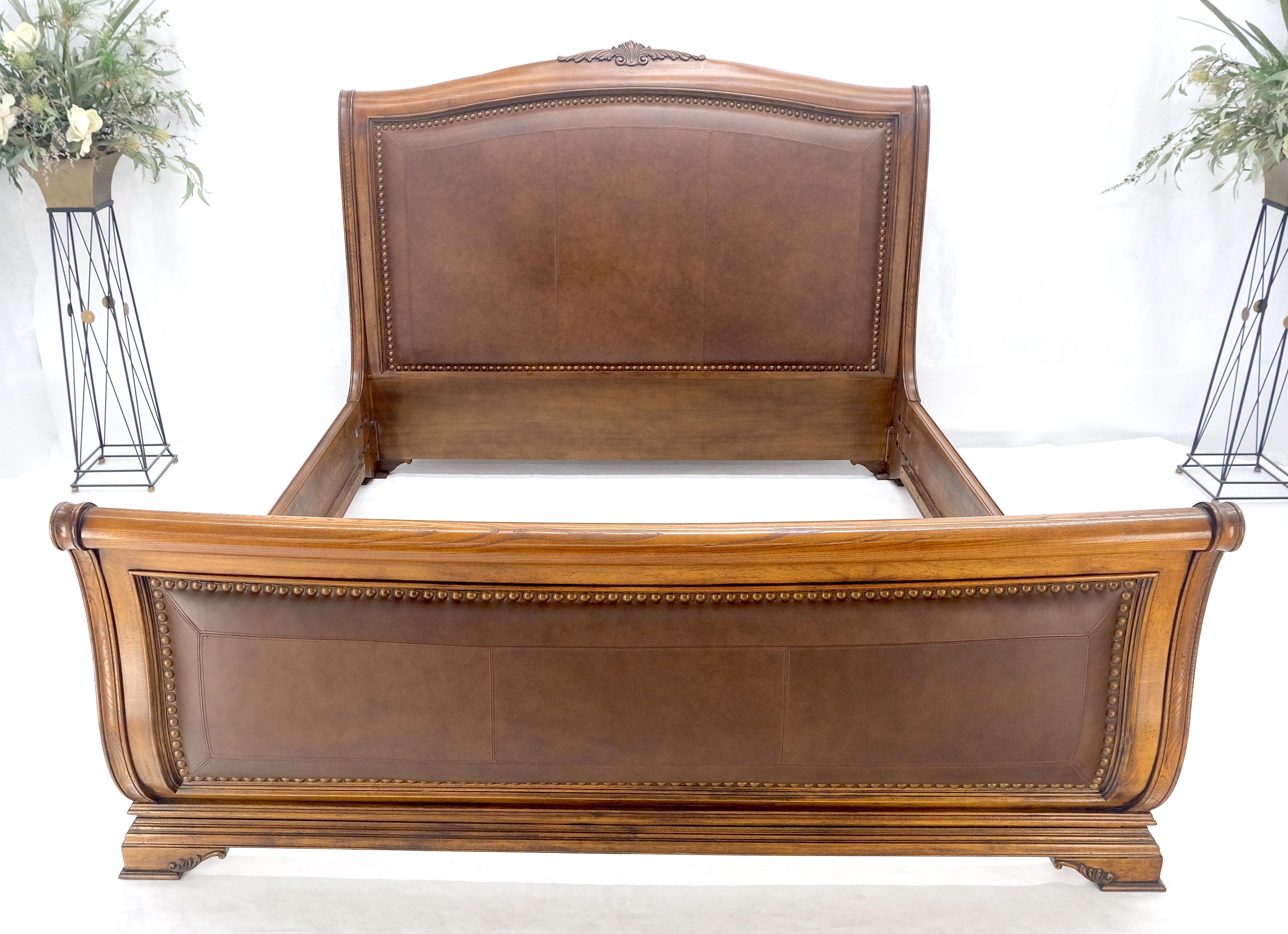 Laqué Lit à baldaquin KING Size en cuir sculpté Brown MINT ! en vente