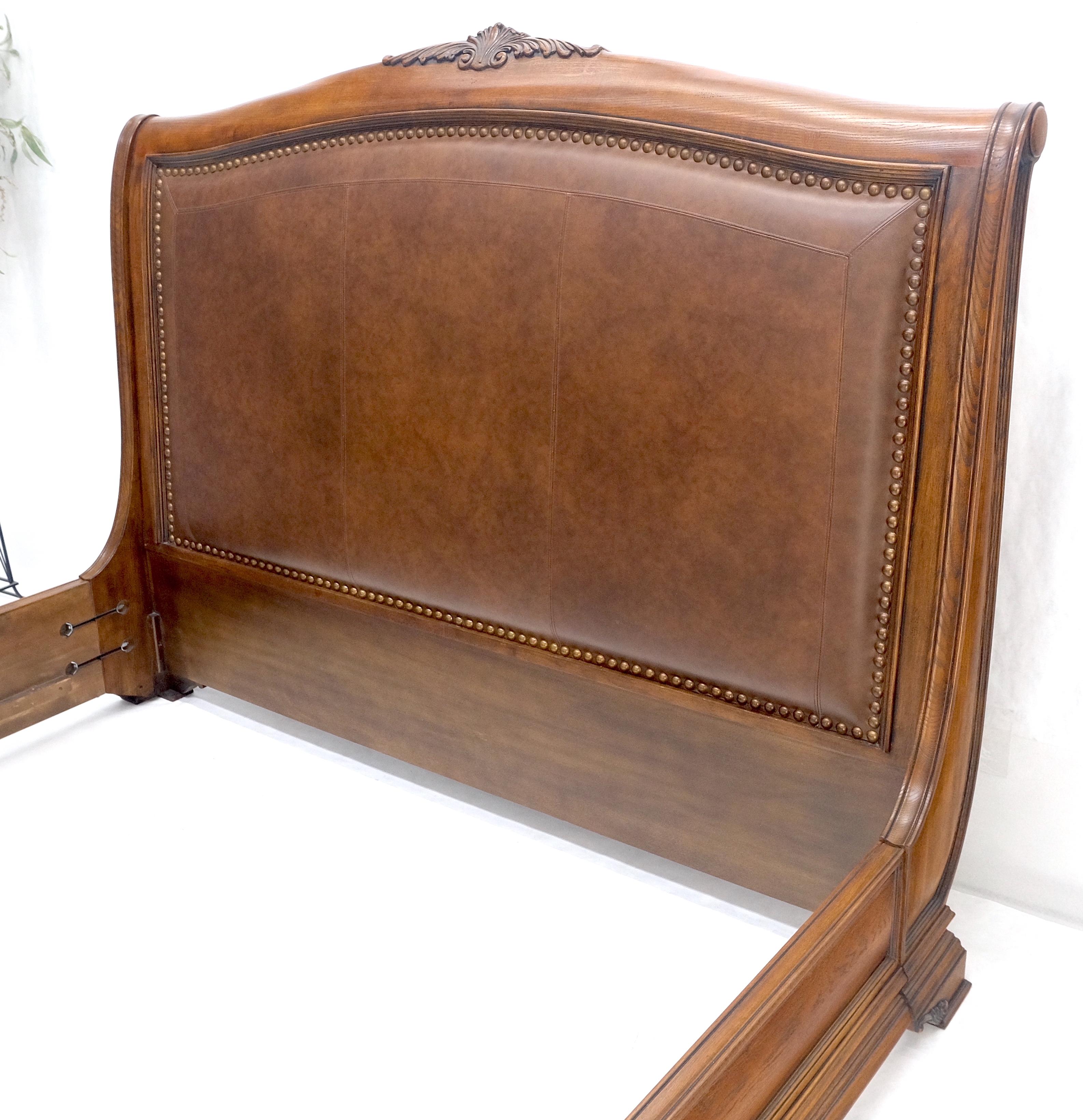Lit à baldaquin KING Size en cuir sculpté Brown MINT ! en vente 1
