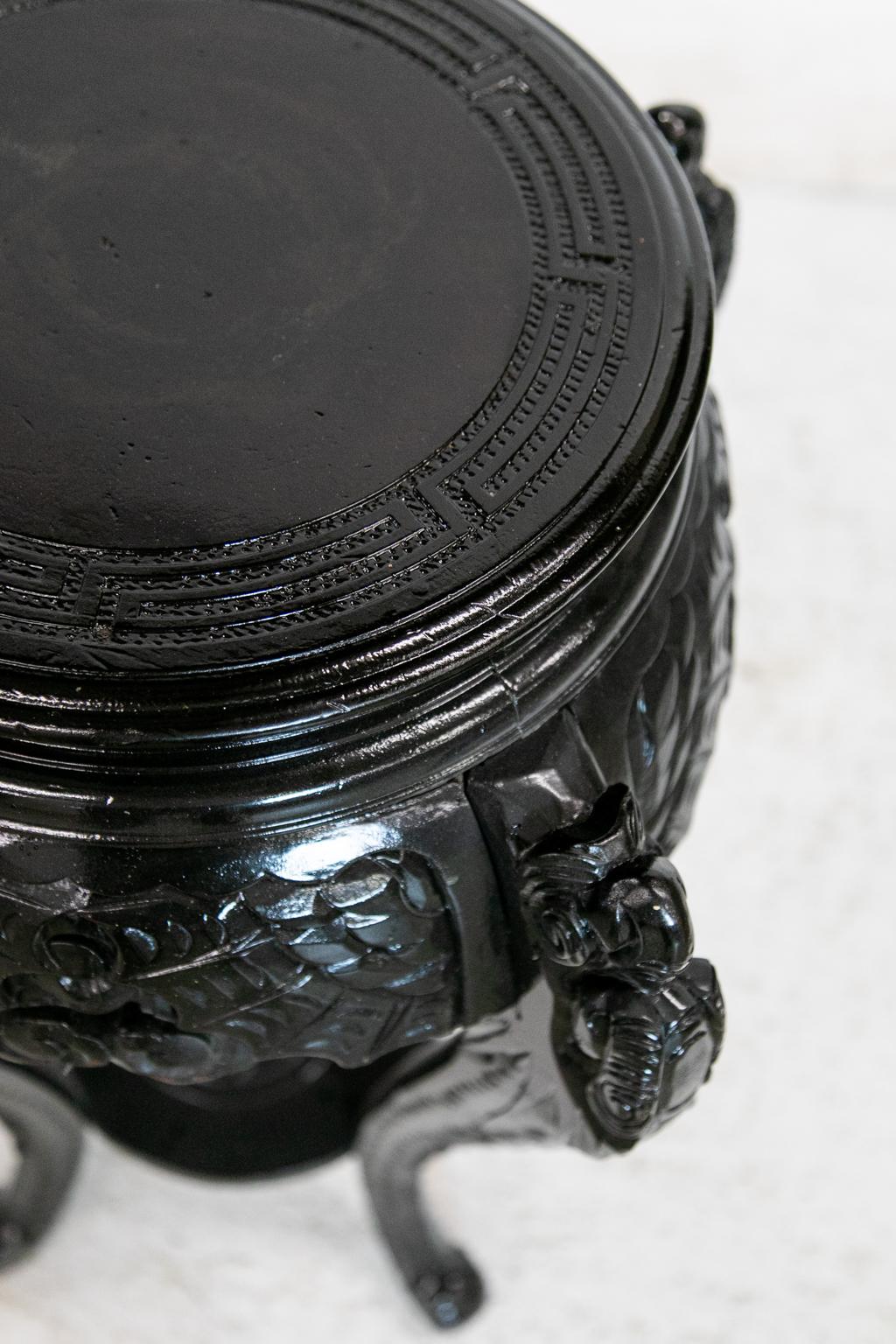 Carved Chinese Black Lacquer Stand In Good Condition In Wilson, NC