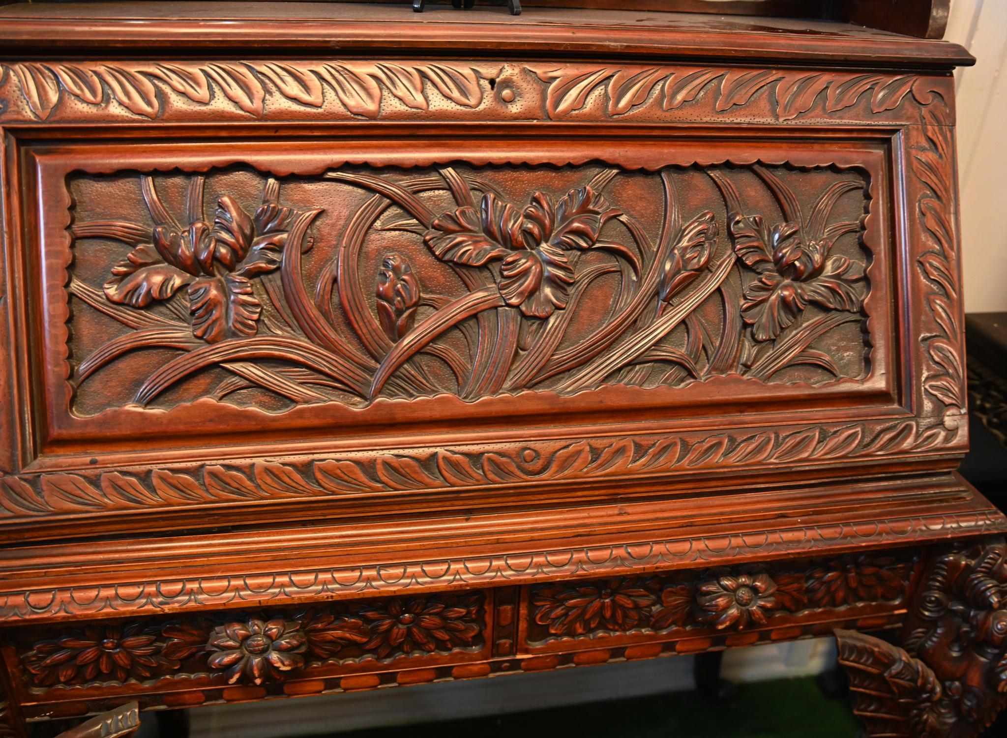 Geschnitzt Chinesisch Bureau Schreibtisch Hartholz 1860 im Angebot 2