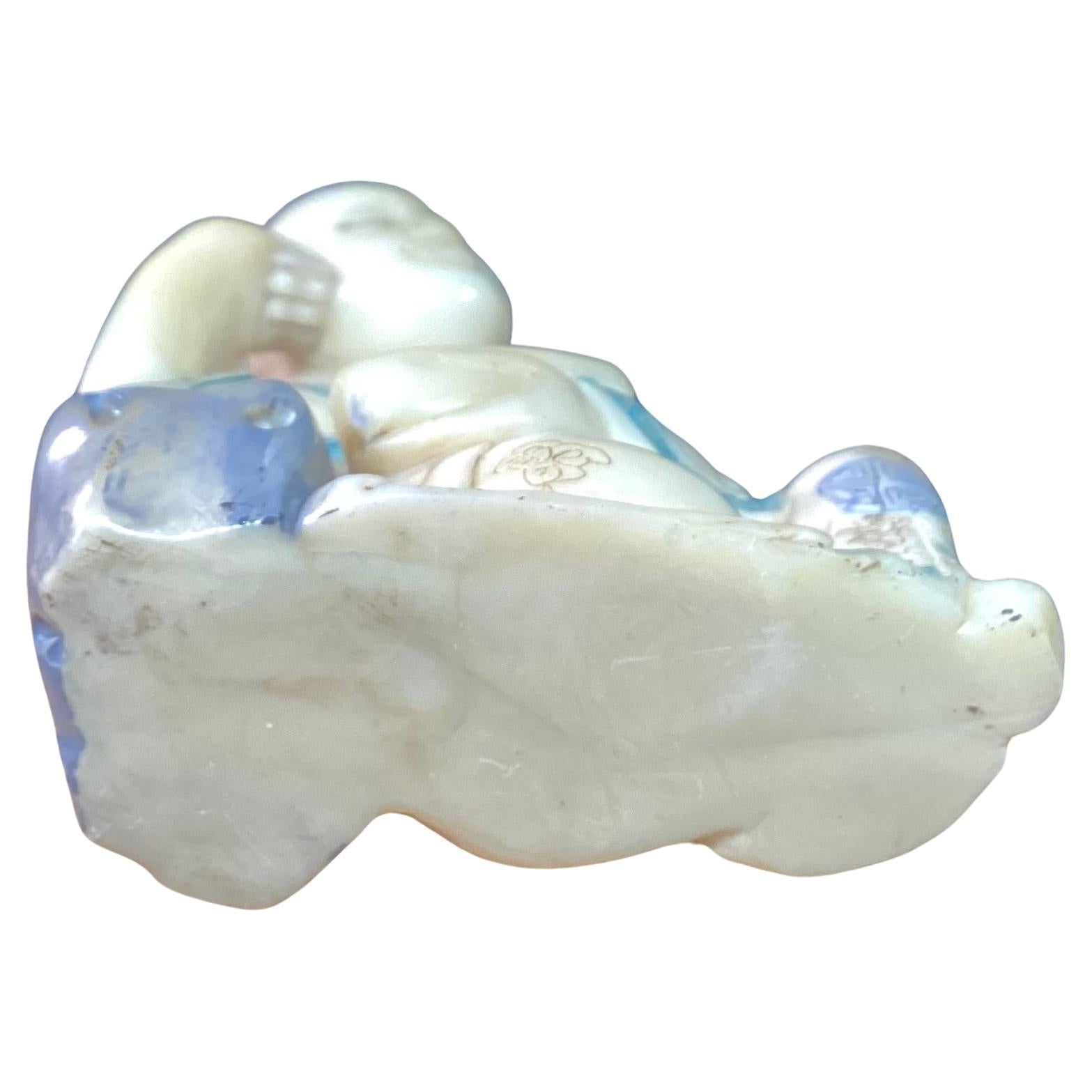Figura china Qing tallada de un arhat de piedra jabón Chino en venta