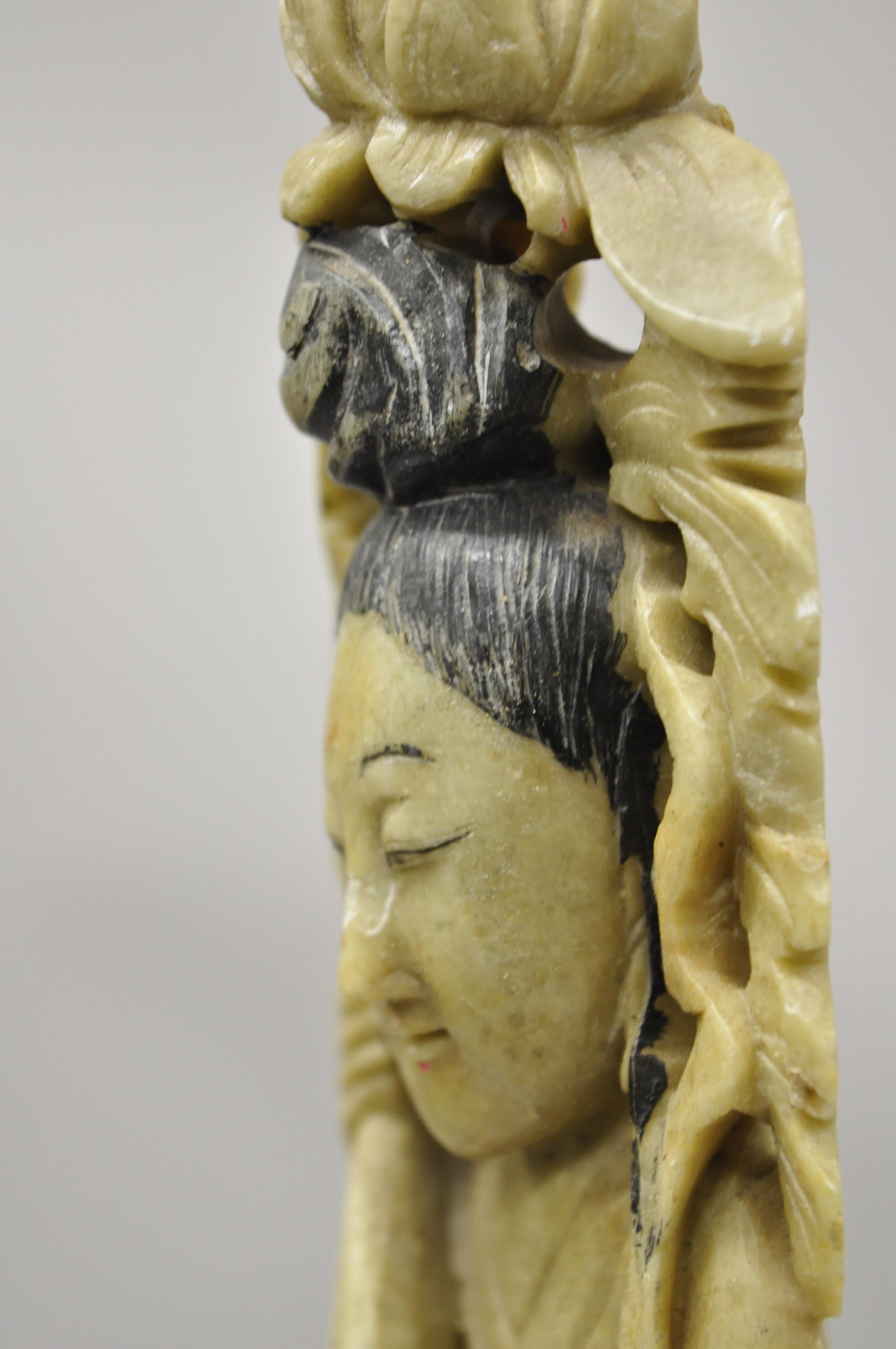 Carved Chinese Soapstone Guanyin Kwan Yin Figurine Statue In Good Condition For Sale In Philadelphia, PA