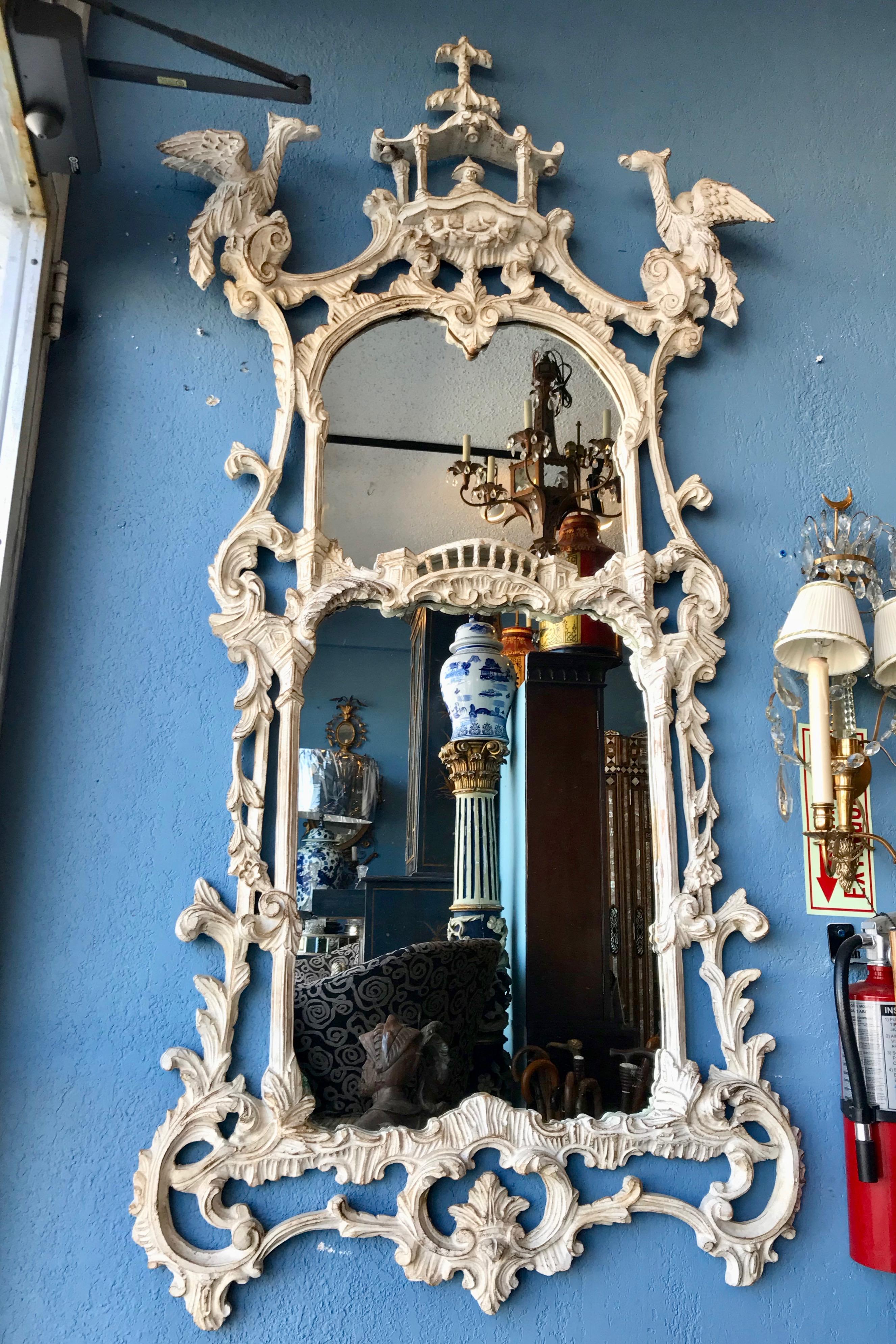 Carved Chippendale Style Mirror In Good Condition For Sale In West Palm Beach, FL