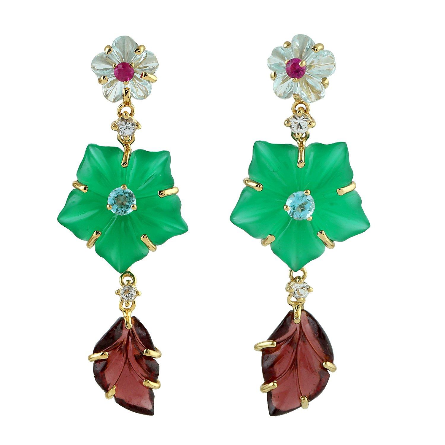 Women's Carved Citrine Emerald 18 Karat Gold Flower Stud Earrings For Sale