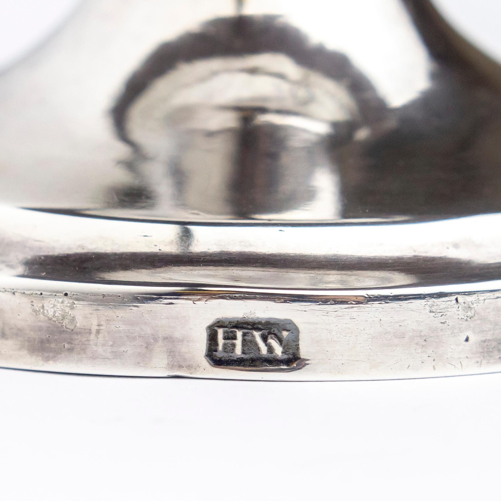 da uomo o donna Noce di cocco intagliata con montatura in argento sterling attribuita a Horace Woodward & Co. in vendita