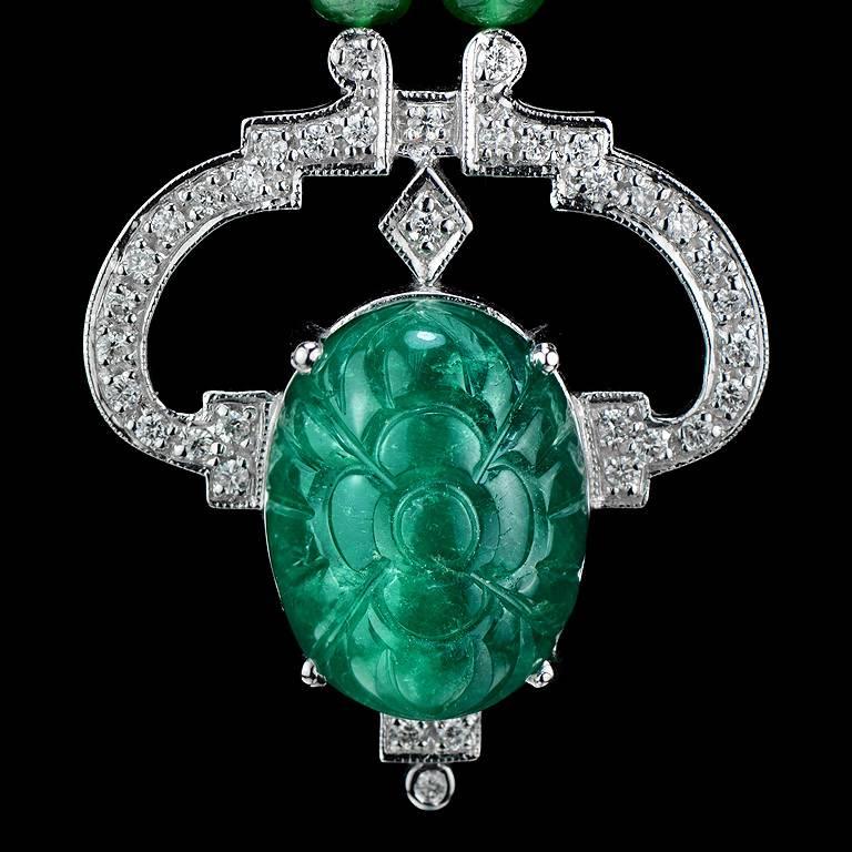 Carved Colombian Emerald 13.32 Carat Diamond Emerald Beads Drop Necklace In New Condition In Bangkok, TH