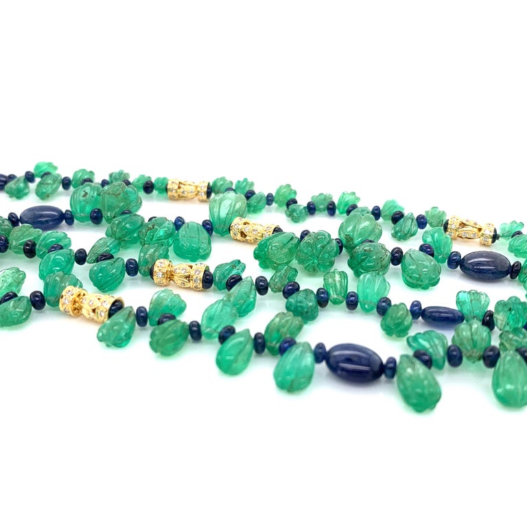 Art Deco Carved Colombian Emerald and Blue Sapphire Beads White Diamond Gold Necklace For Sale