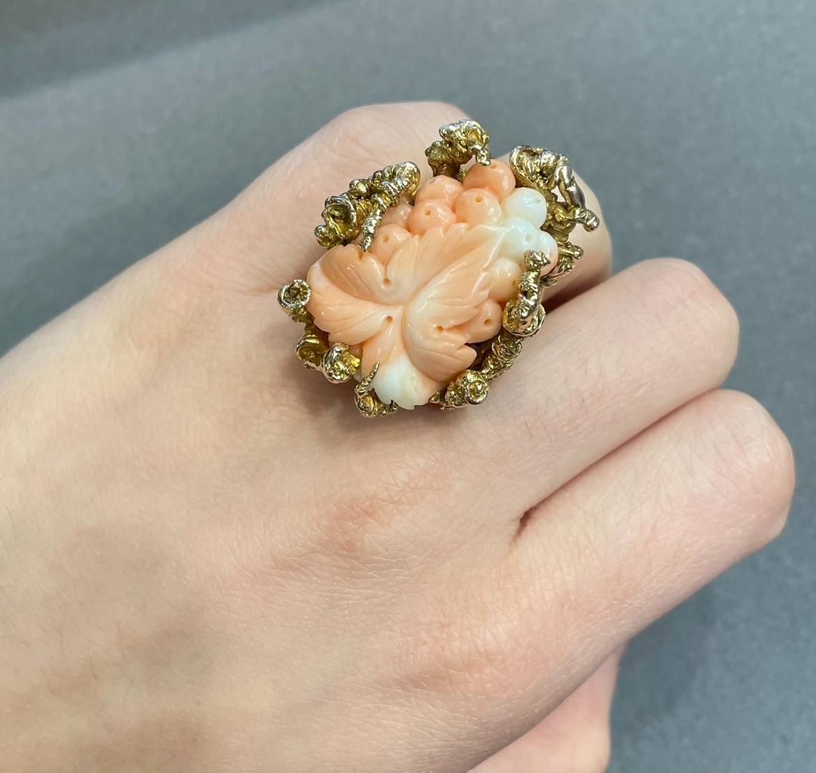 Coral Ring

This ring features a carved coral floral motif set in a yellow gold
Ring Size: 6.75
Complimentary resizing 
Metal Type: 14 karat gold 