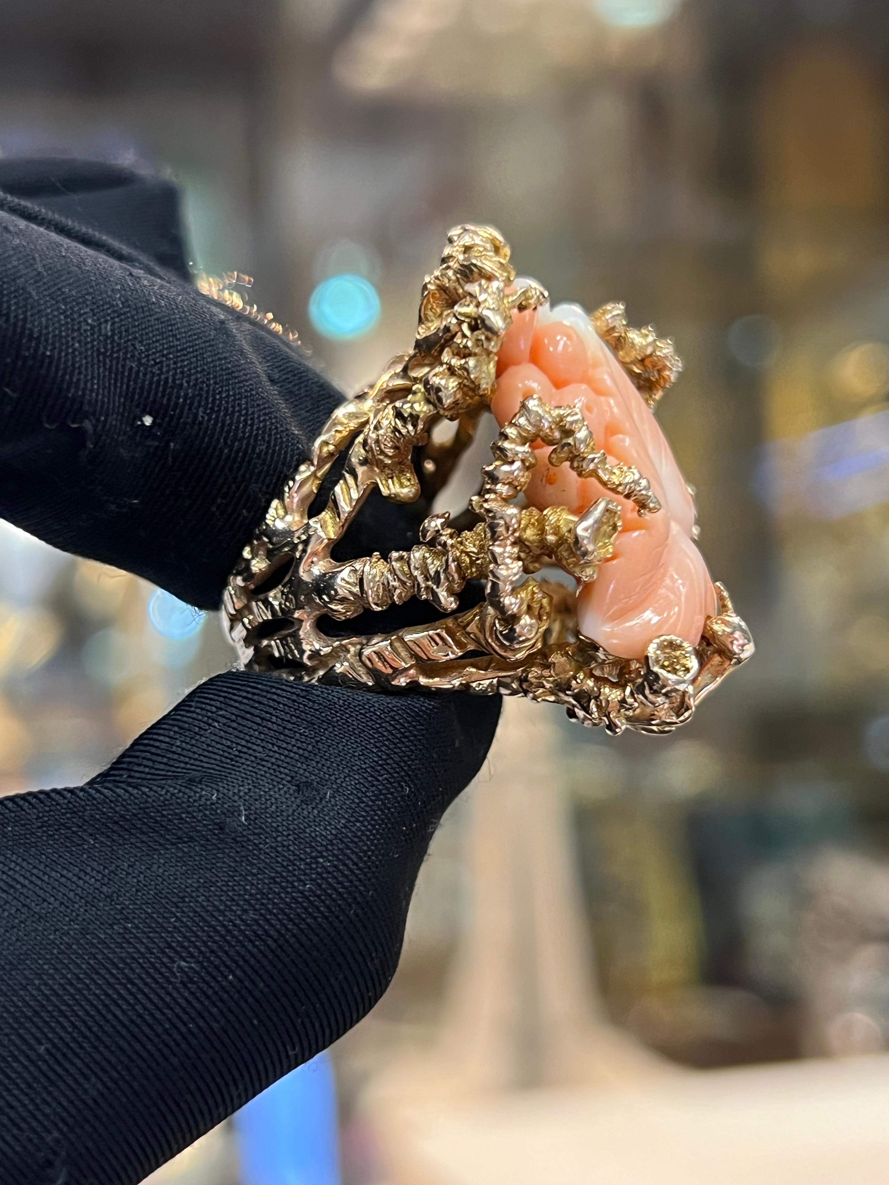 Carved Coral Flower Ring In Excellent Condition For Sale In New York, NY