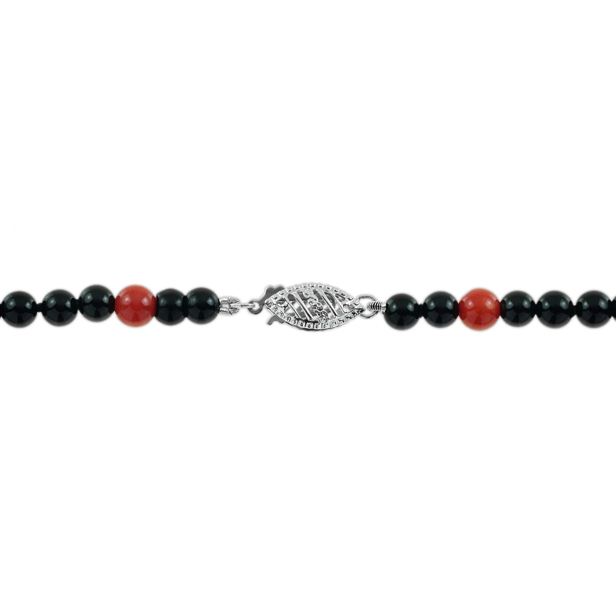Collier en or blanc de style Art Deco avec corail sculpté et tanzanite Neuf - En vente à Oakton, VA