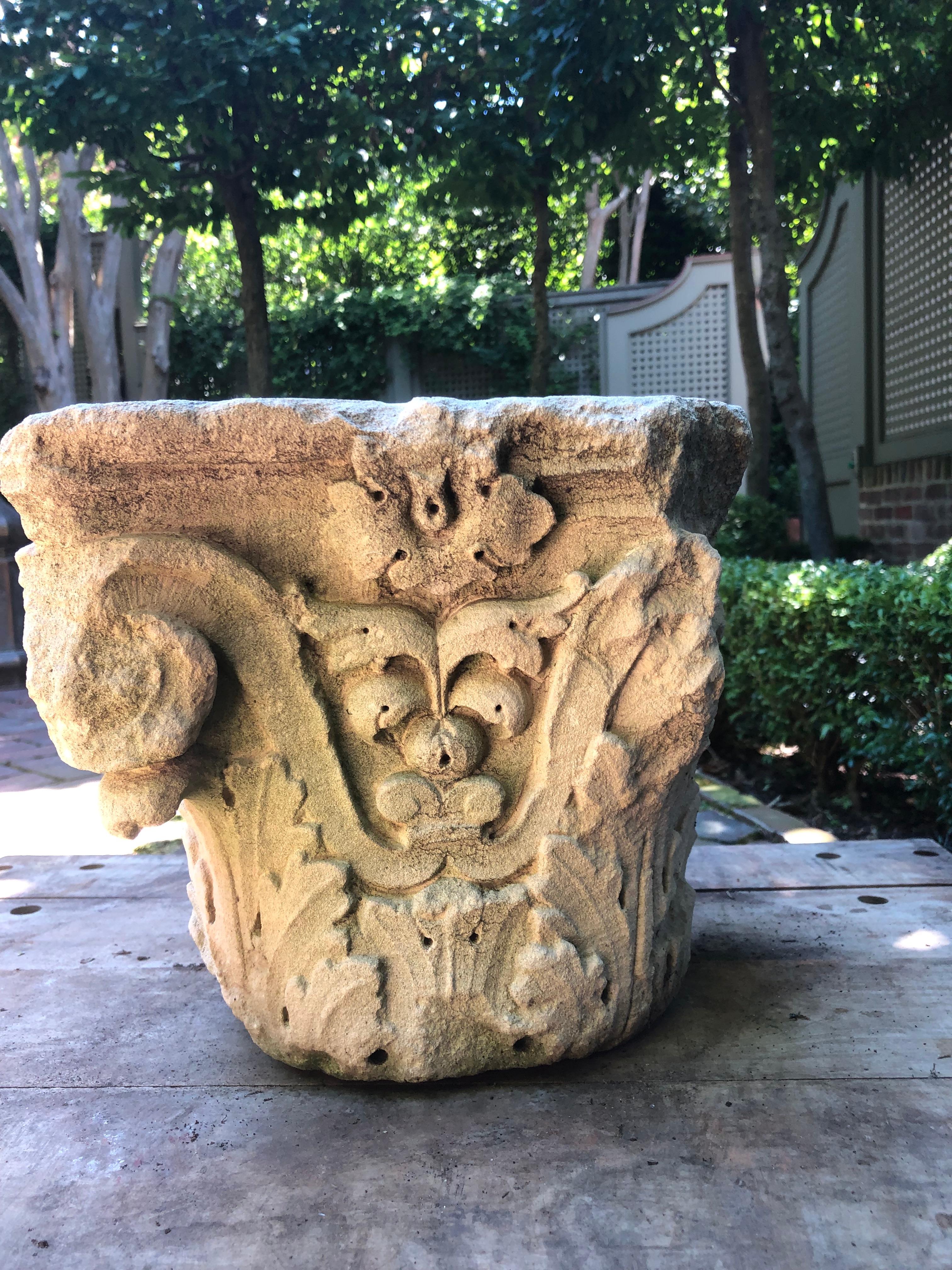 Carved Corinthian Limestone Capital In Good Condition For Sale In  Richmond, VA