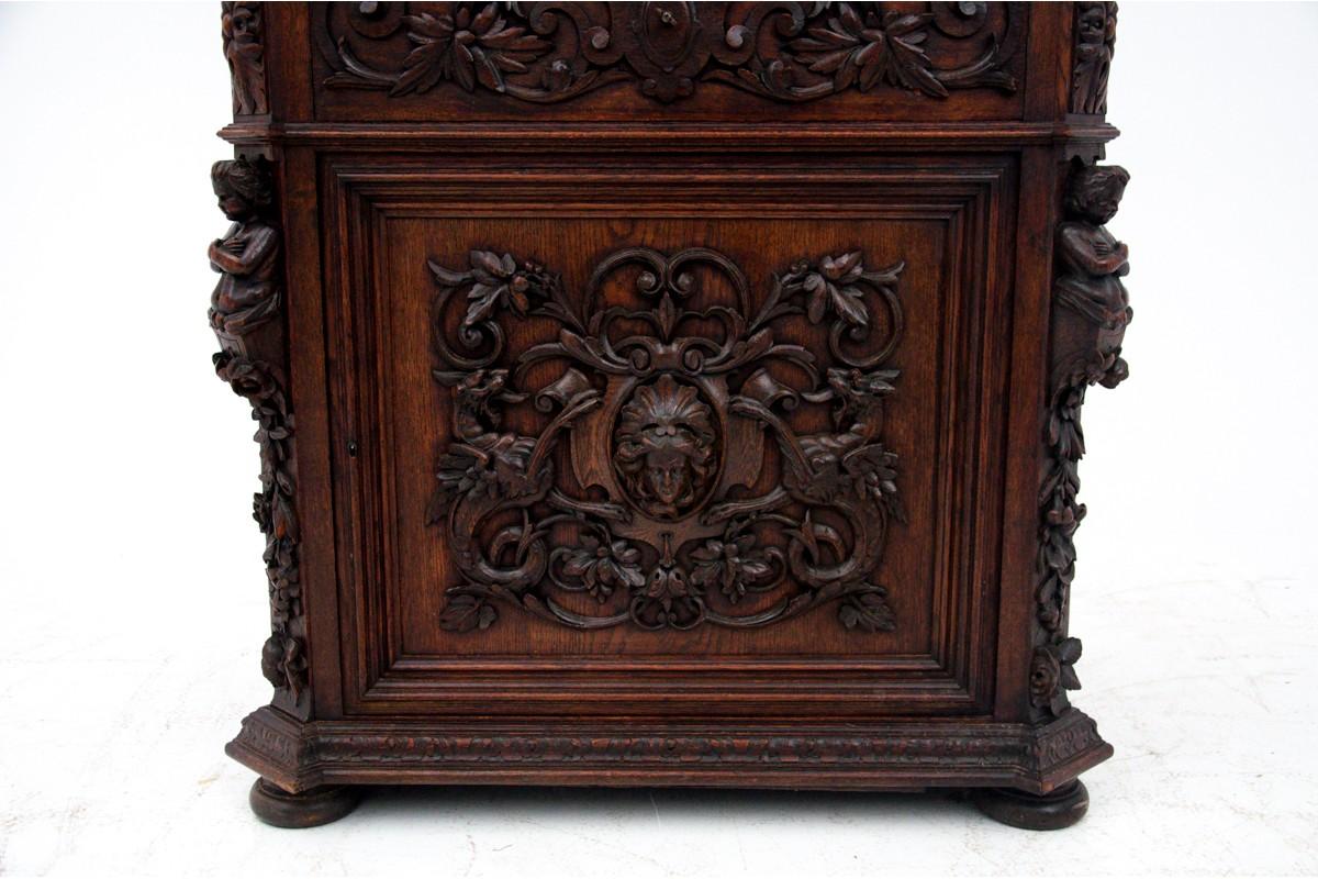 Geschnitztes Schrank, Frankreich, um 1880. im Angebot 5
