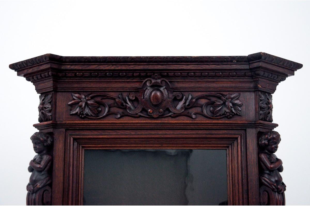 Geschnitztes Schrank, Frankreich, um 1880. im Angebot 1