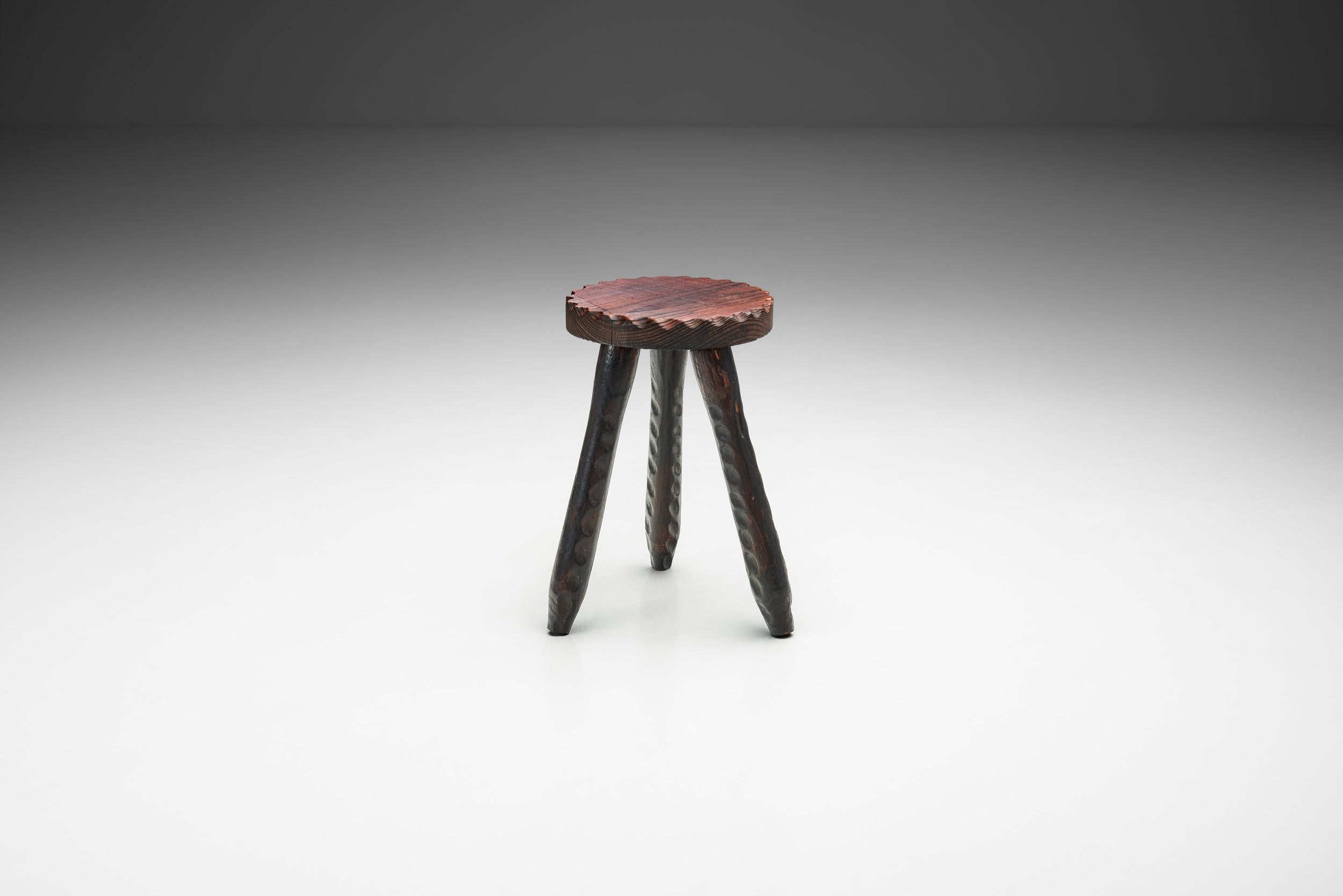 Carved Dark Tripod Stool, Europe Ca Mid-20th Century In Good Condition In Utrecht, NL