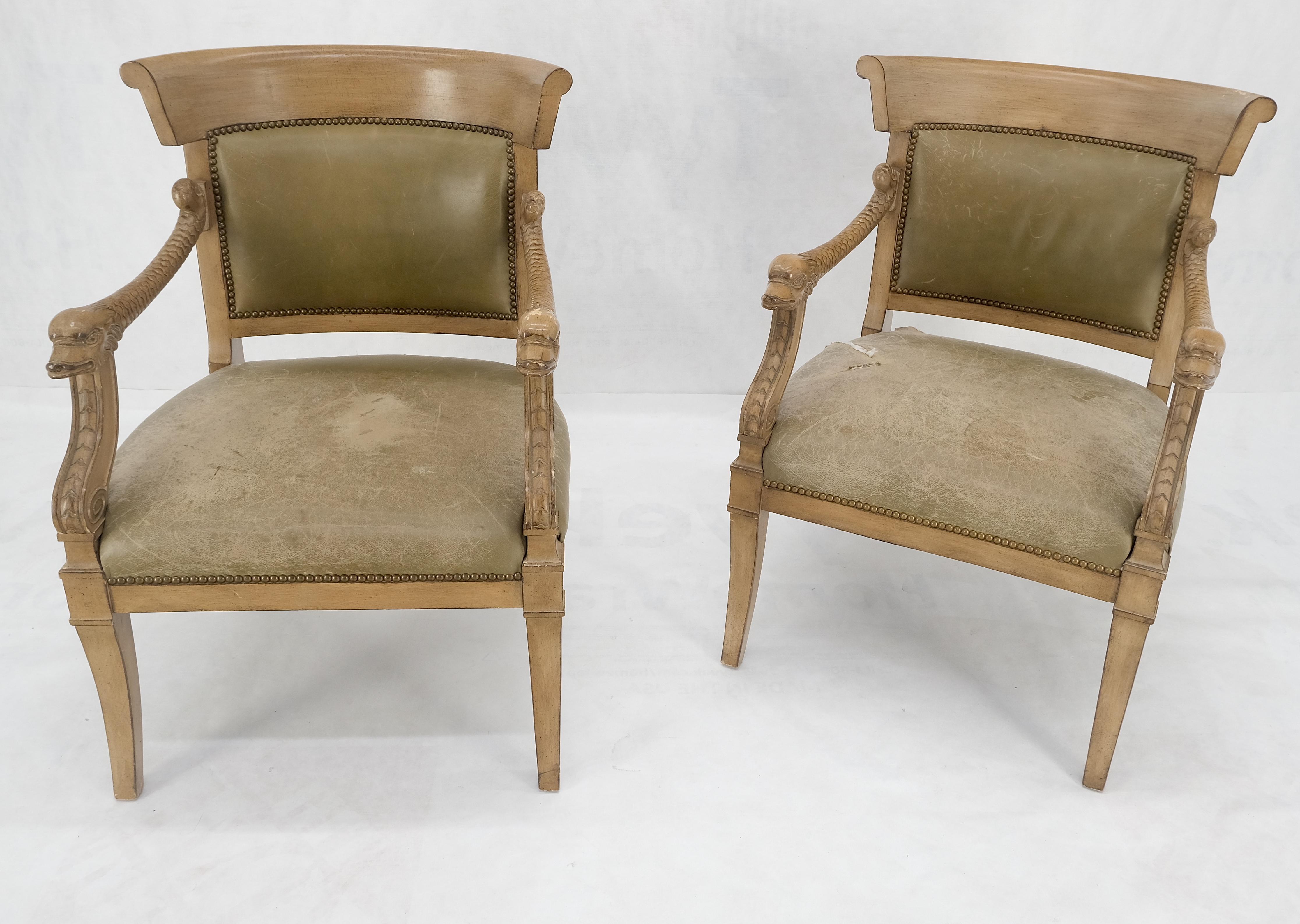 Geschnitzt Delphine Form Arme gerundet zurück Lounge Stühle Lederpolsterung AS IS im Angebot 1