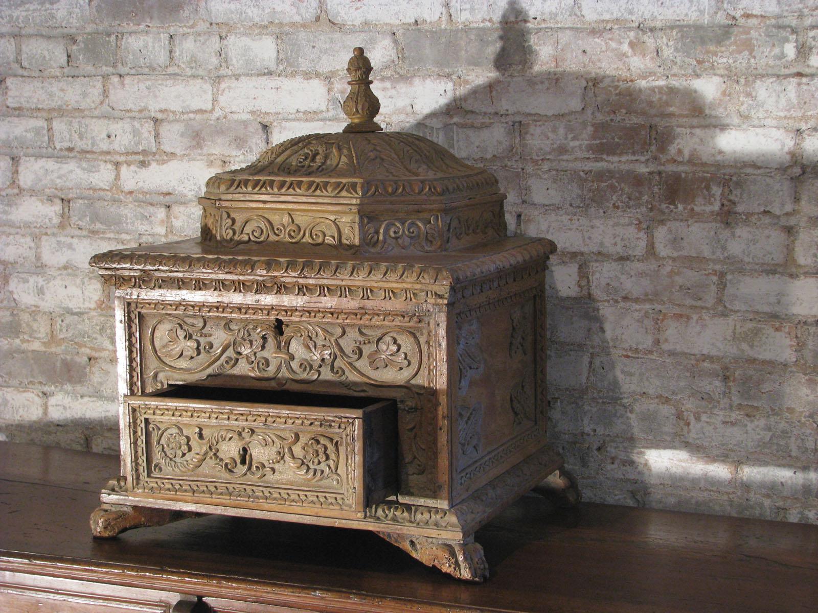 18th Century Early 18th century Italian Baroque  Carved Walnut Dome-Top Box For Sale