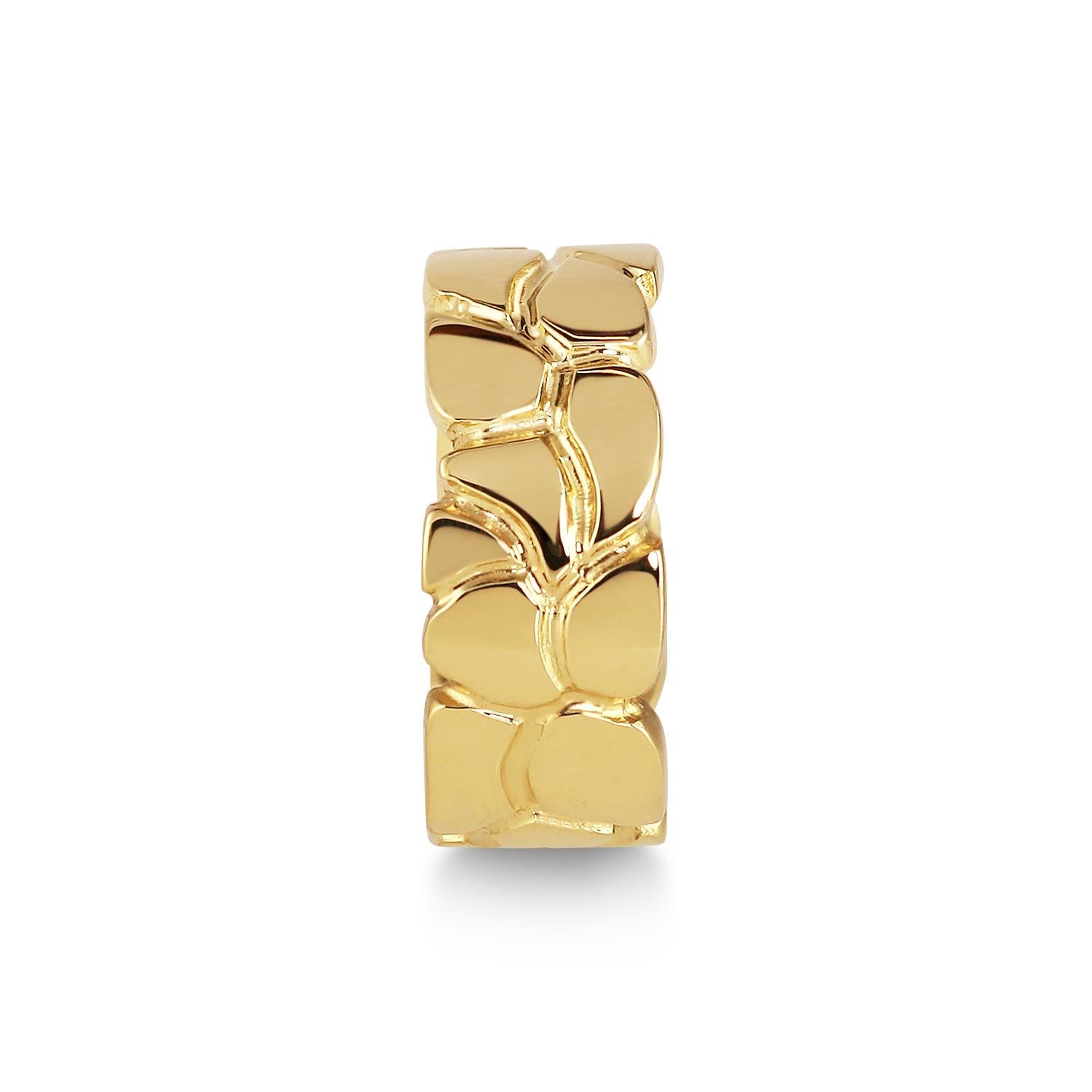 This band is carved to evoke the textures of cracked earth and the dry desert floor.
It would make a beautiful dress ring or a unique wedding band. 

This band is made in 9k Yellow Gold but is also available in Platinum, 18k & 9k Yellow, White or