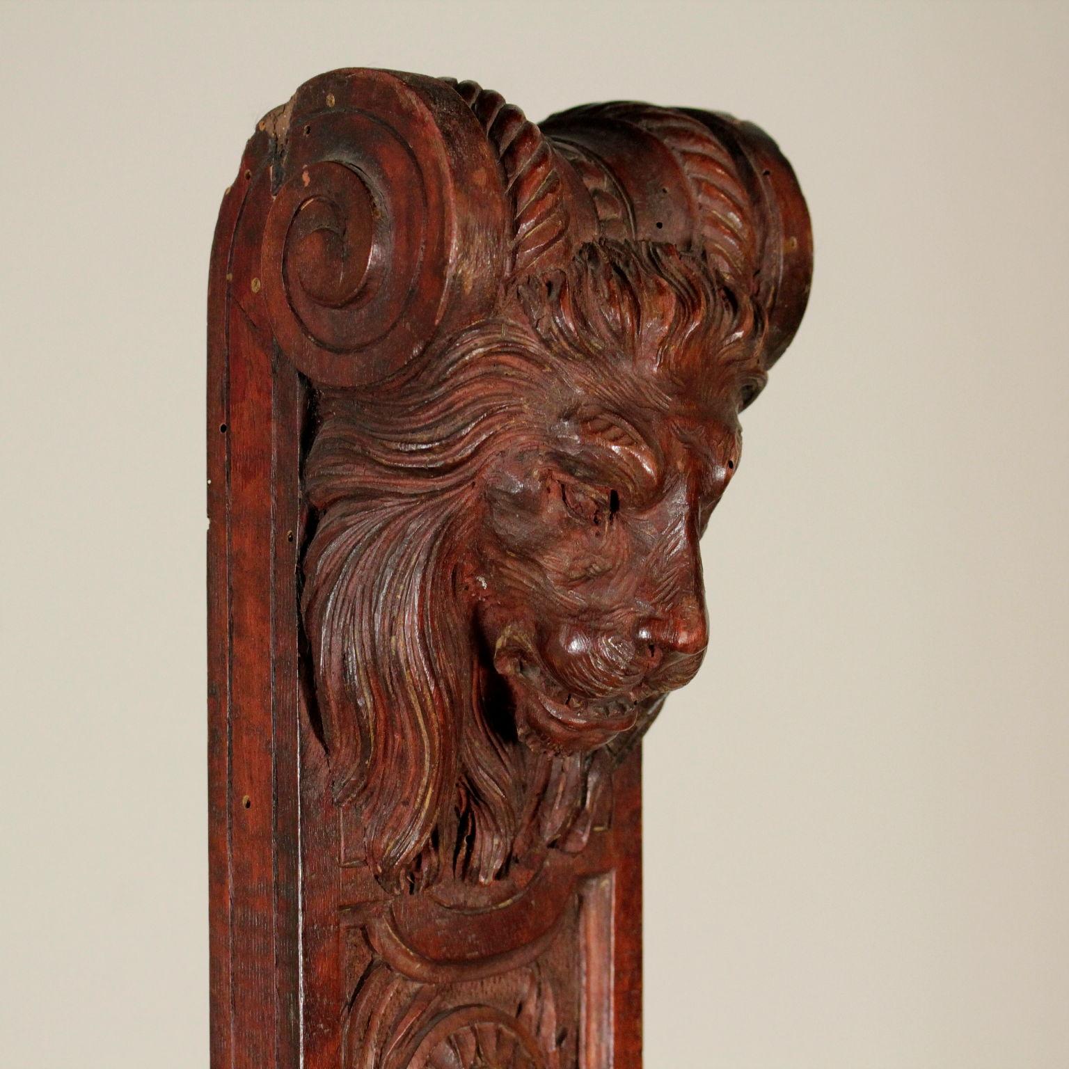 Other Carved Easel for Paintings