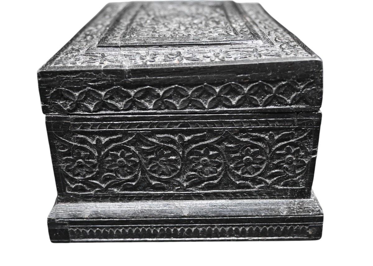 Caja de ébano tallado, caja angloindia de Vizagapatam Angloindio en venta