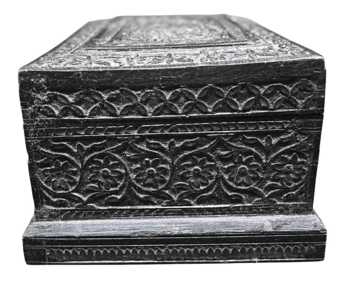 Caja de ébano tallado, caja angloindia de Vizagapatam Indio en venta