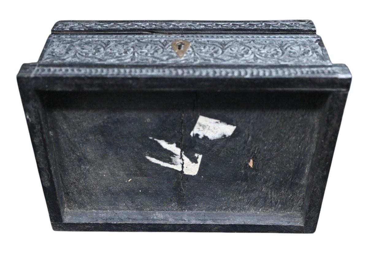 Caja de ébano tallado, caja angloindia de Vizagapatam en Bueno estado para la venta en Bilzen, BE