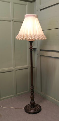 Carved Edwardian Floor Lamp, Standard Lamp A very attractive piece