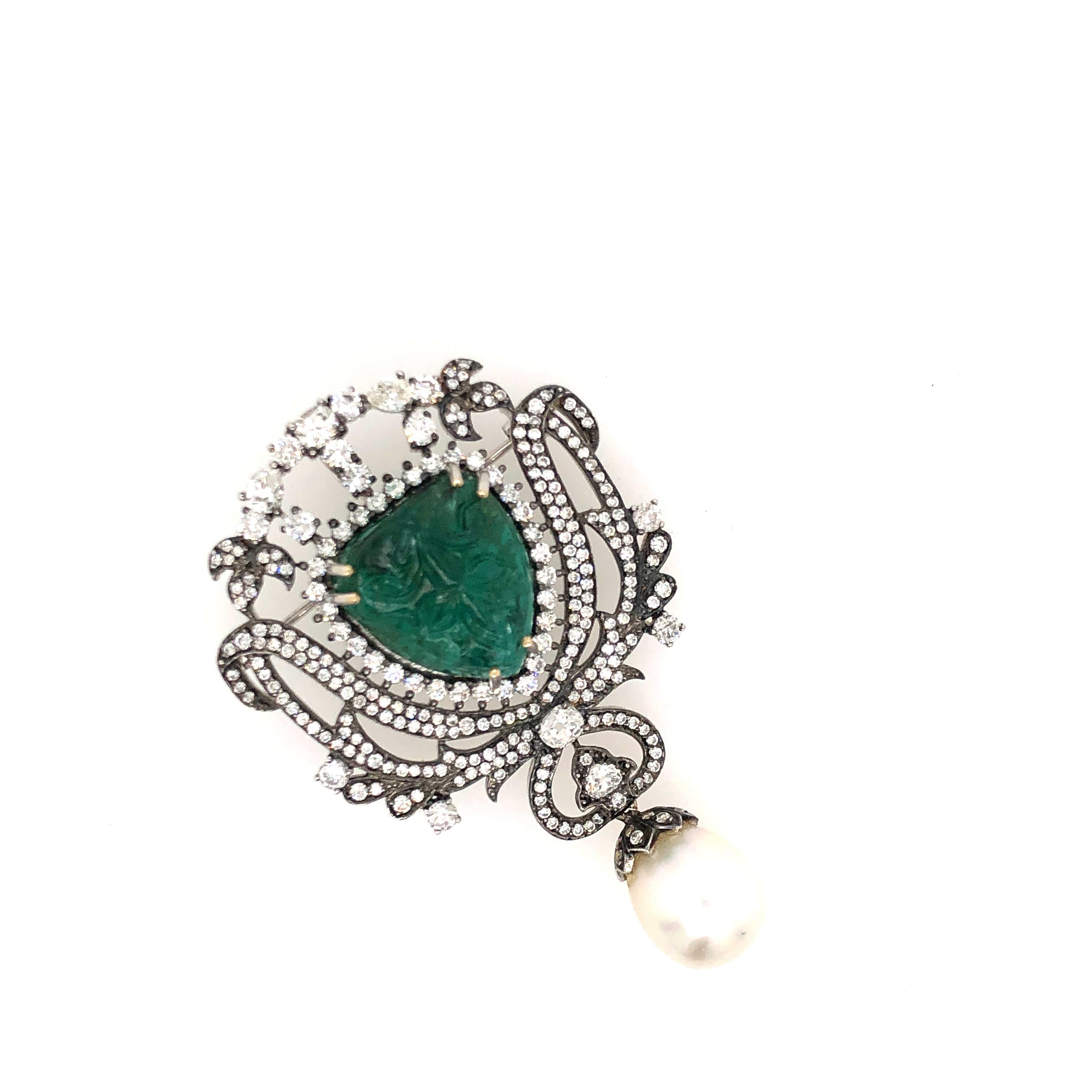 Carved Emerald and Diamond Brooch Pendant In New Condition In New York, NY