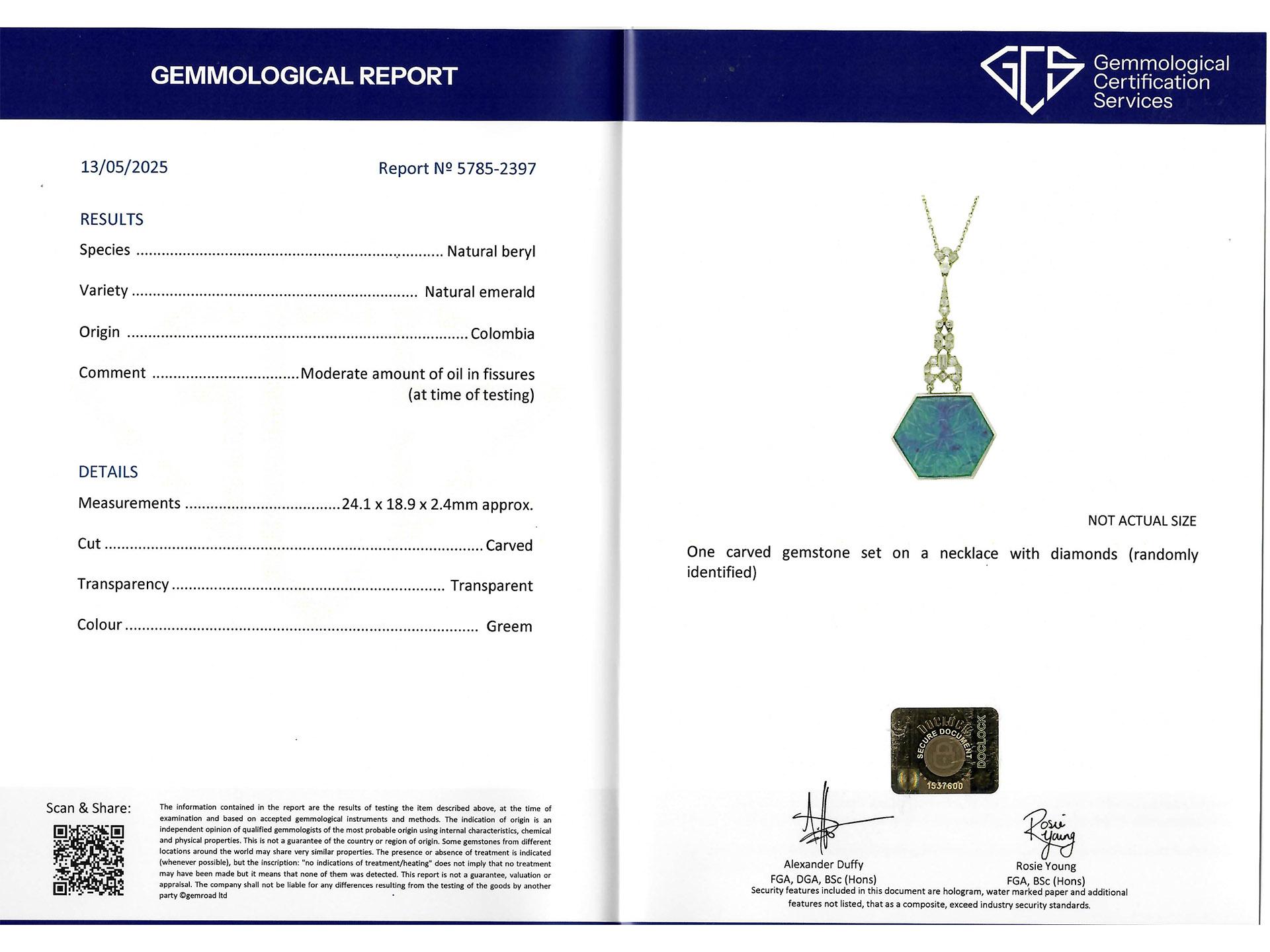 Carved emerald and diamond pendant, circa 1925. In Good Condition For Sale In London, GB