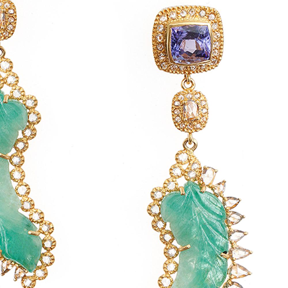 Contemporary Carved Emerald and Tanzanite Dangle Earrings with 2.62 Carat Diamonds For Sale
