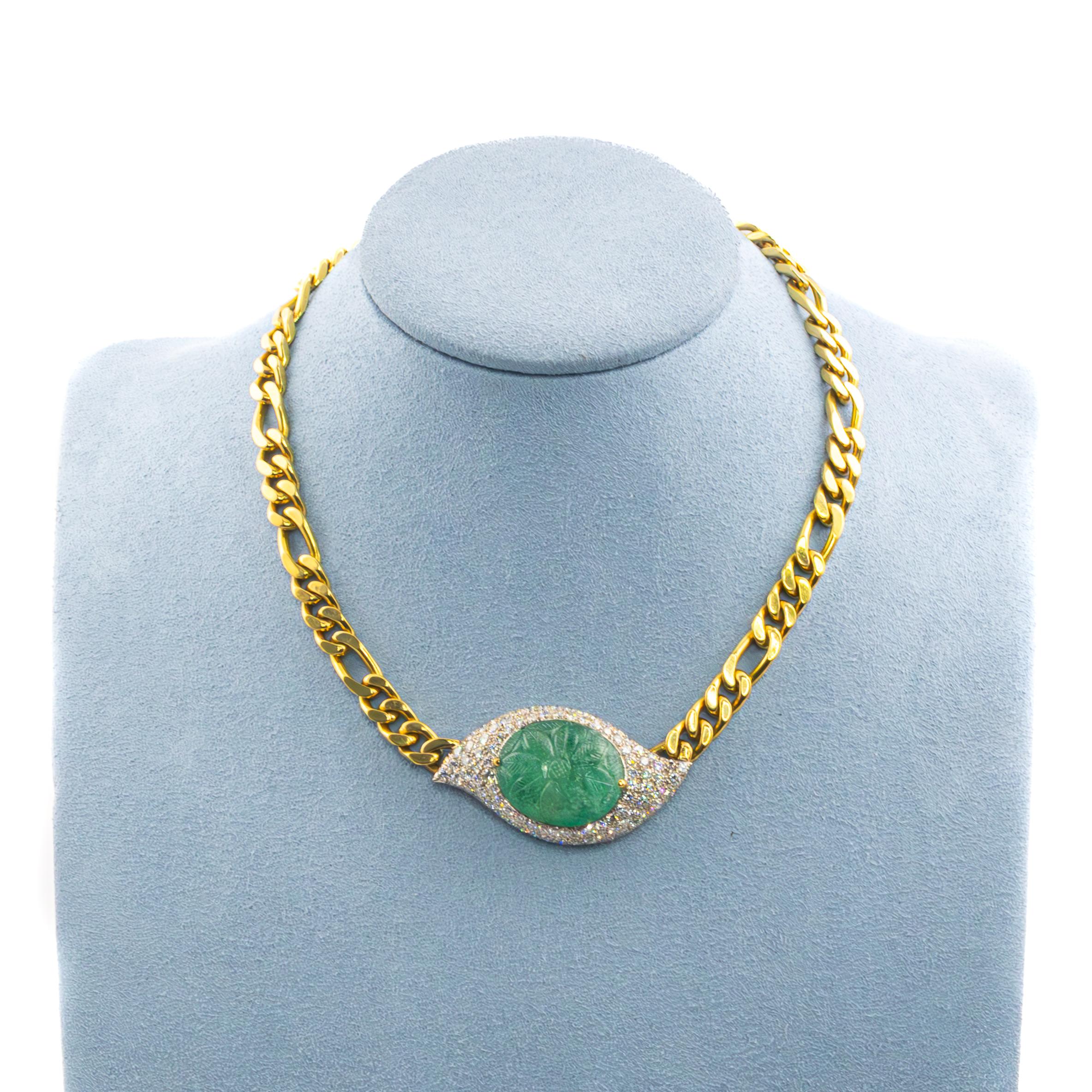 Taille ronde Collier à maillons en émeraude sculptée et diamant en vente
