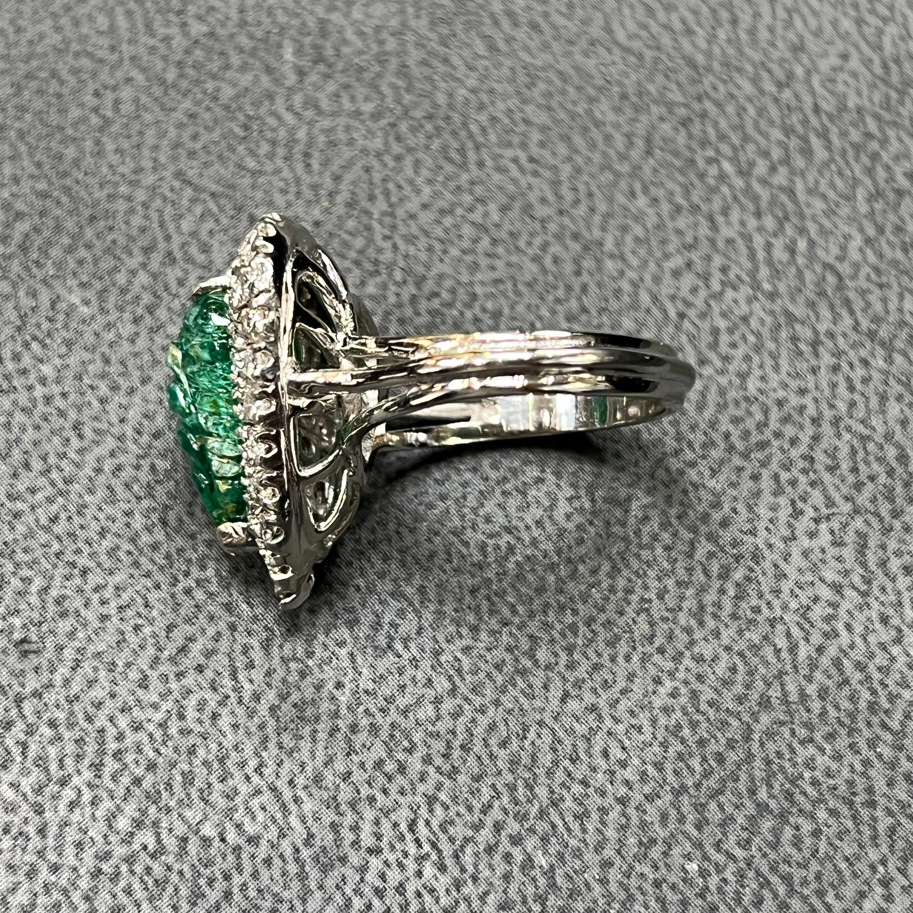 Women's Carved Emerald & Diamond Ring For Sale