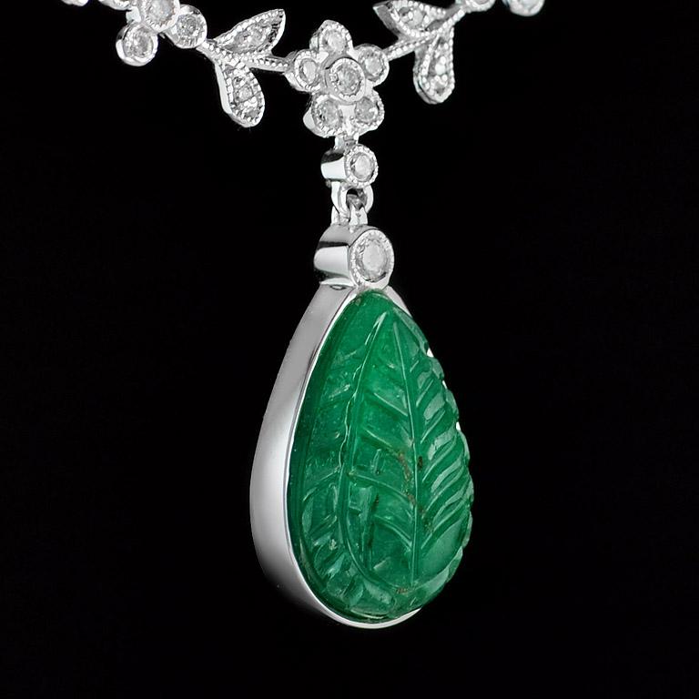 Carved Emerald Diamonds Necklace 1