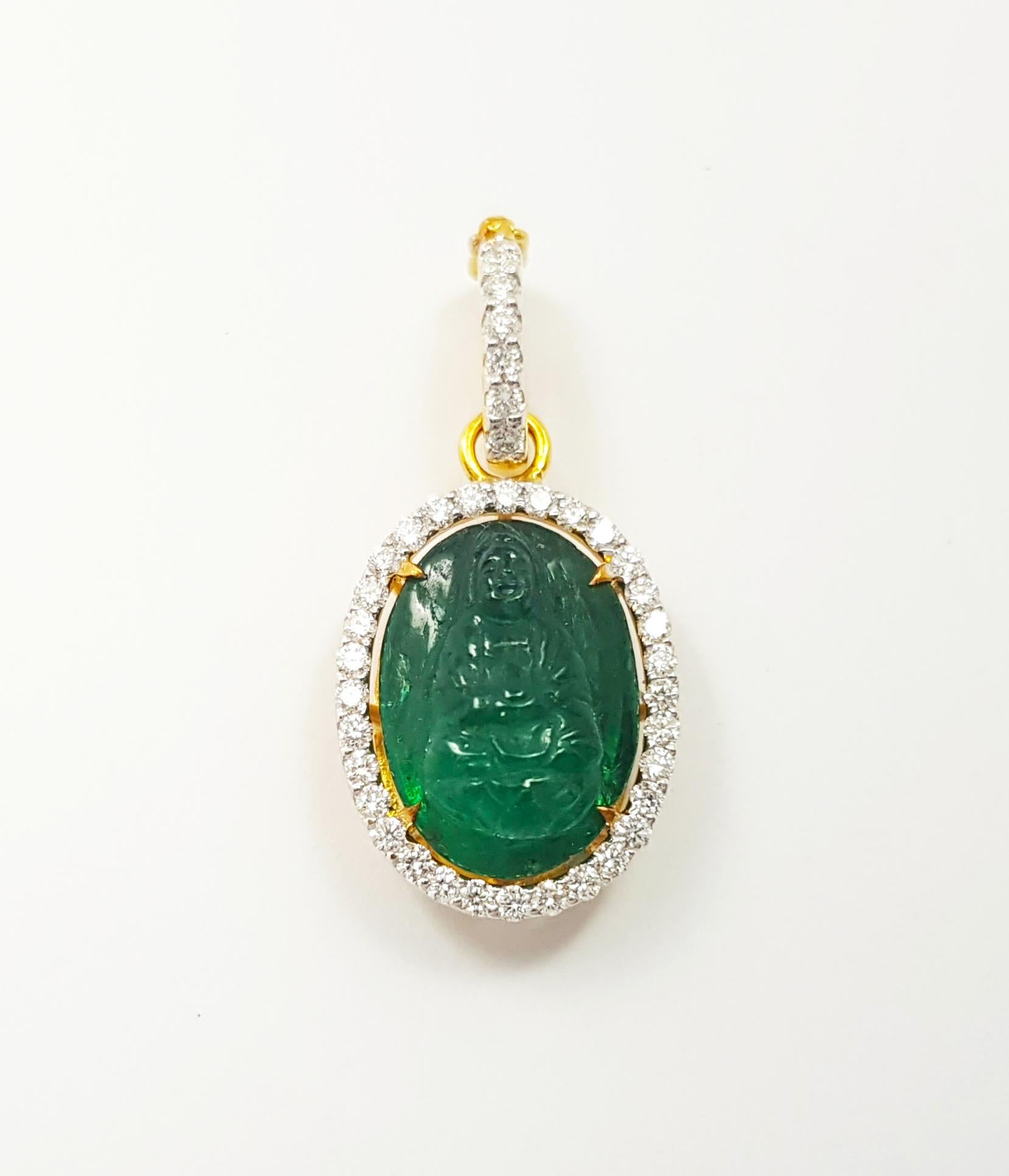 Geschnitzte Smaragd-Göttin der Gnade mit Diamant-Anhänger in 18 Karat Goldfassungen (Zeitgenössisch) im Angebot