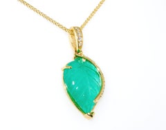 Carved Emerald Leaf in 18 Karat Yellow Gold with Diamond