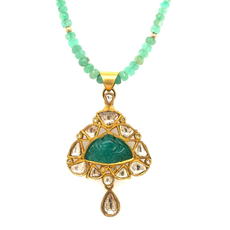 Carved Emerald Necklace with Polki Diamonds For Sale at 1stDibs