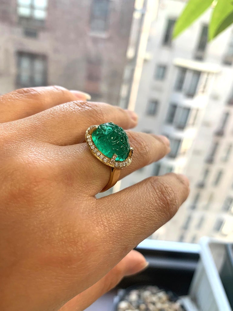 Goshwara Carved Emerald With Diamond Ring For Sale at 1stDibs