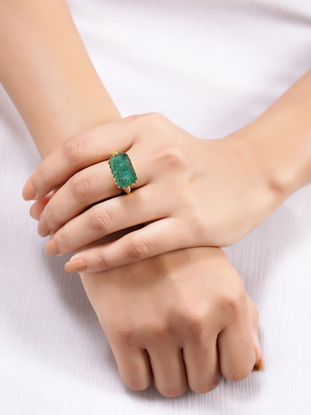 Art Deco Carved Emerald Ring with Intricate Work Handcrafted Work in 22 Karat Yellow Gold For Sale