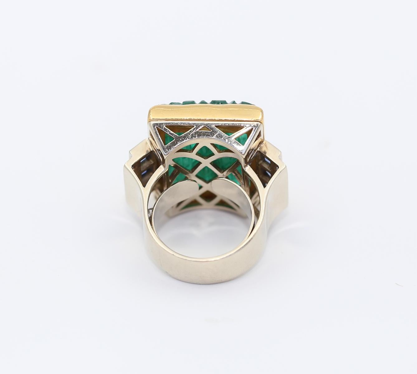 Carved Emerald Sapphires Diamonds Ring, 1940  In Good Condition For Sale In Herzelia, Tel Aviv