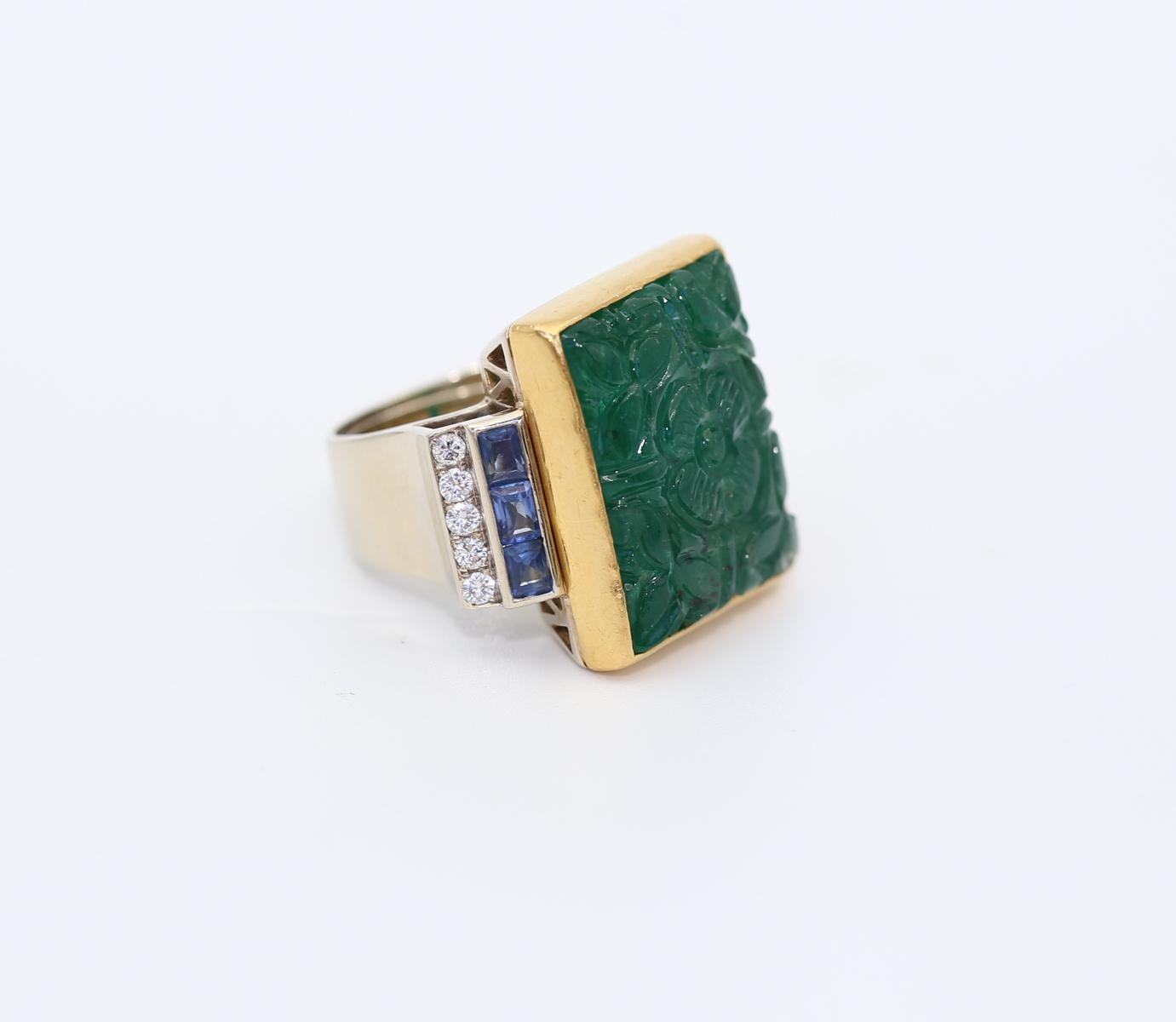 Women's Carved Emerald Sapphires Diamonds Ring, 1940  For Sale