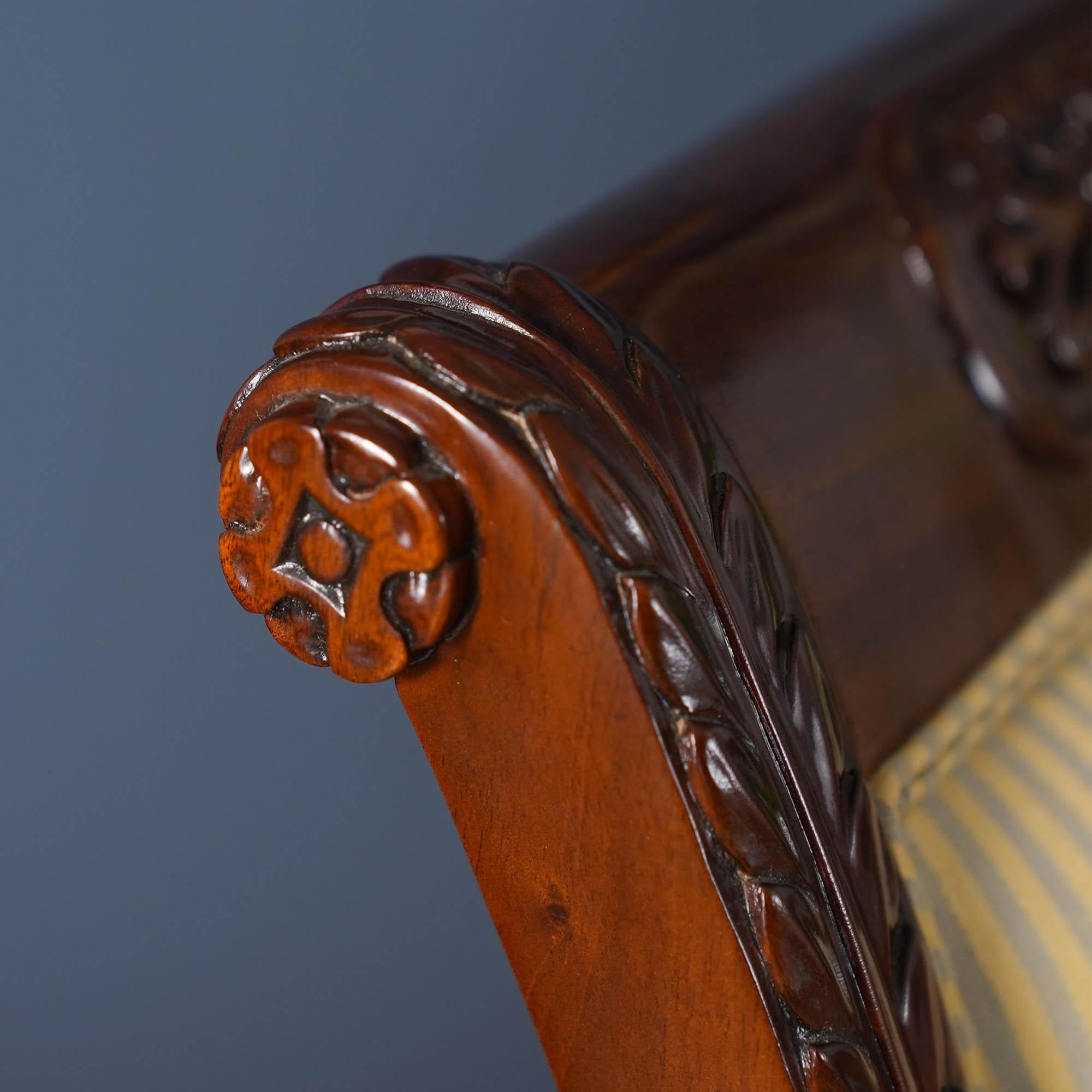 Chaises tapissées Empire sculptées, ensemble de 10 pièces en vente 6