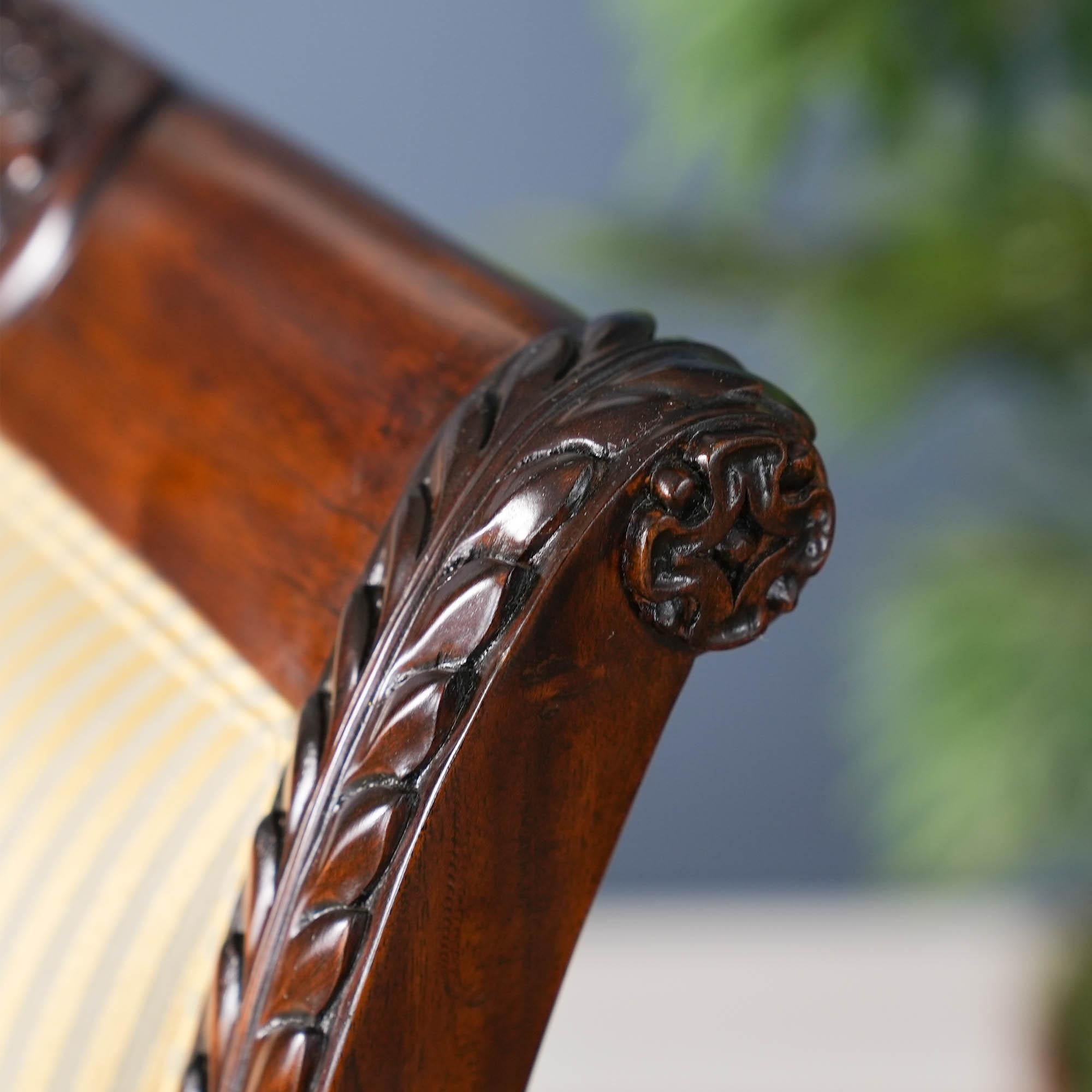 Chaises tapissées Empire sculptées, ensemble de 10 pièces en vente 5