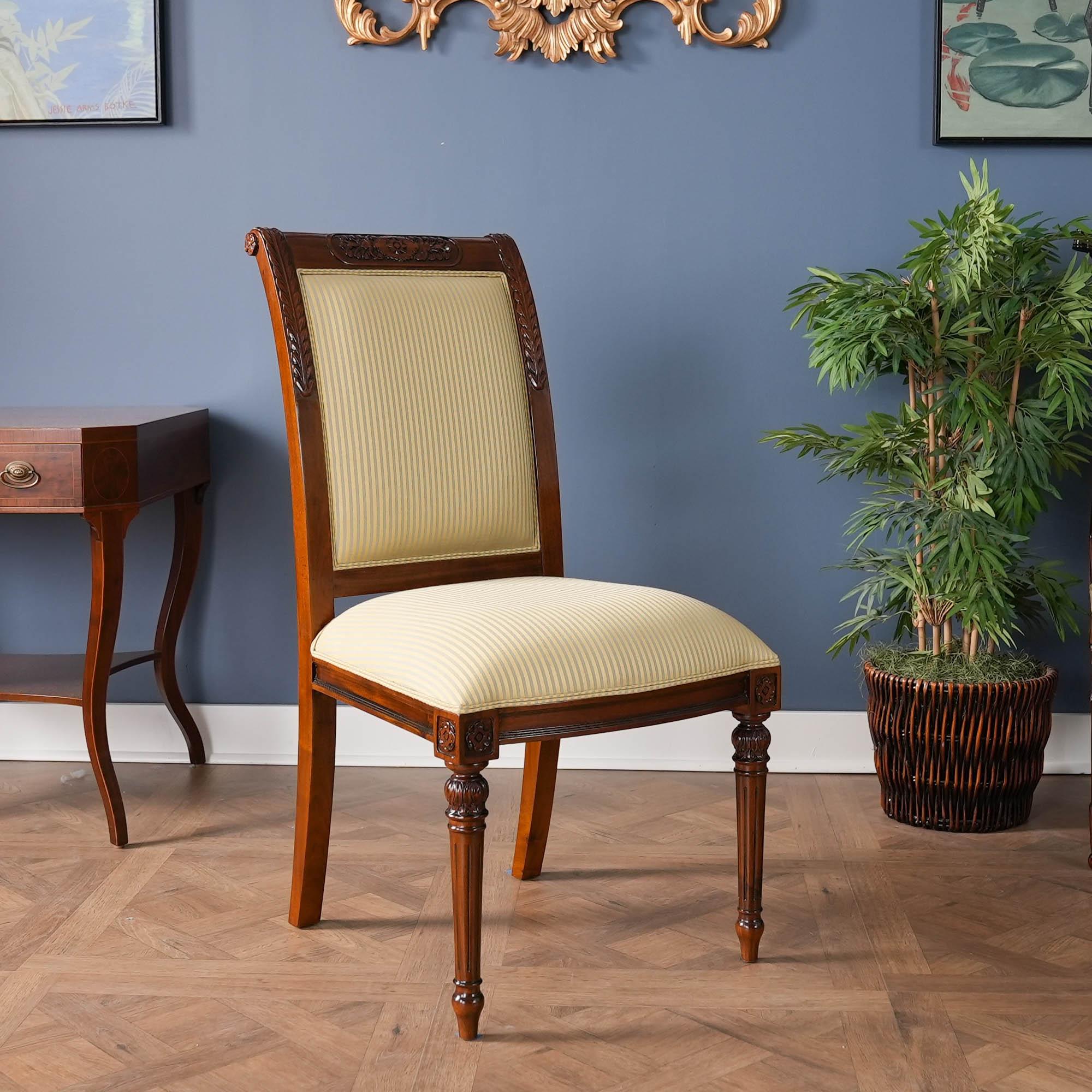 Chaises tapissées Empire sculptées, ensemble de 10 pièces en vente 7