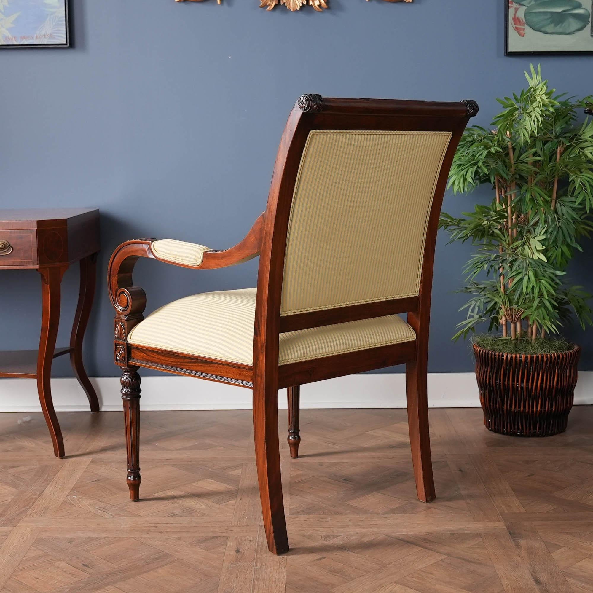 Chaises tapissées Empire sculptées, ensemble de 10 pièces Neuf - En vente à Annville, PA