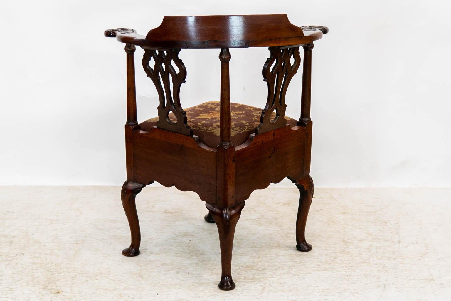 Carved English Mahogany Corner Chair For Sale 2