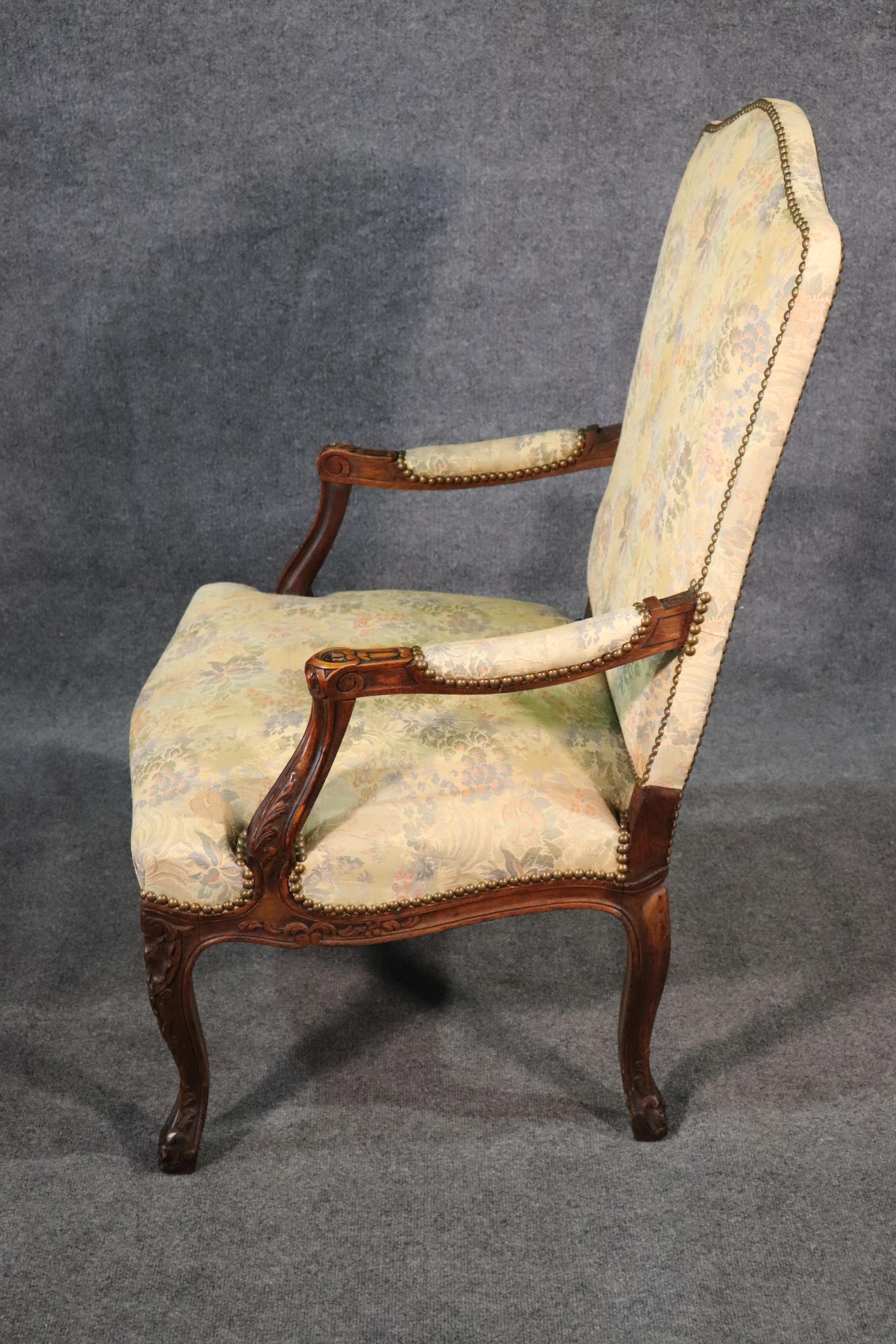 Carved English Walnut Georgian Armchair with Tapestry Upholstery and Nailheads For Sale 1