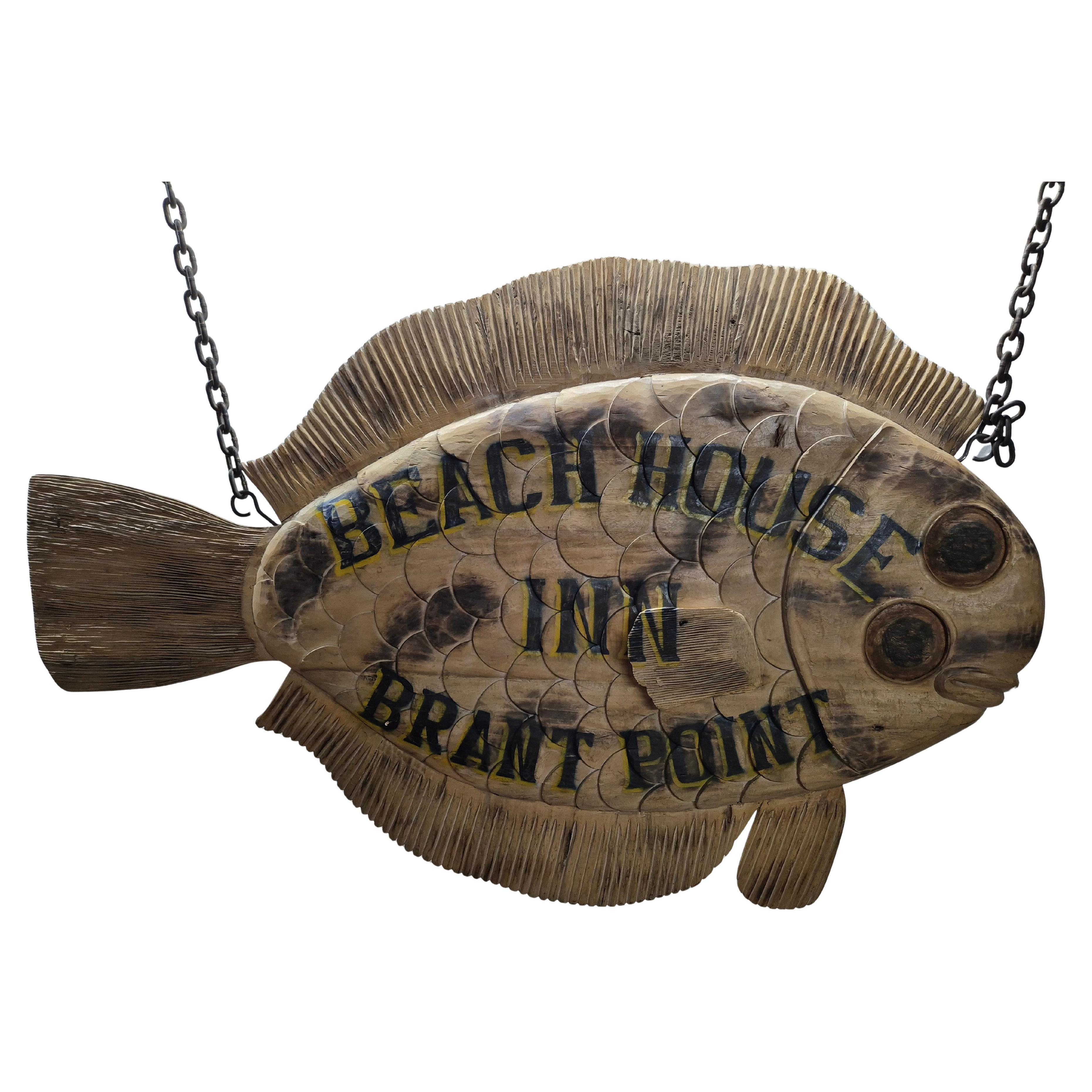 Cartel de comercio de pescado tallado para "Beach House Inn, Brant Point" en venta