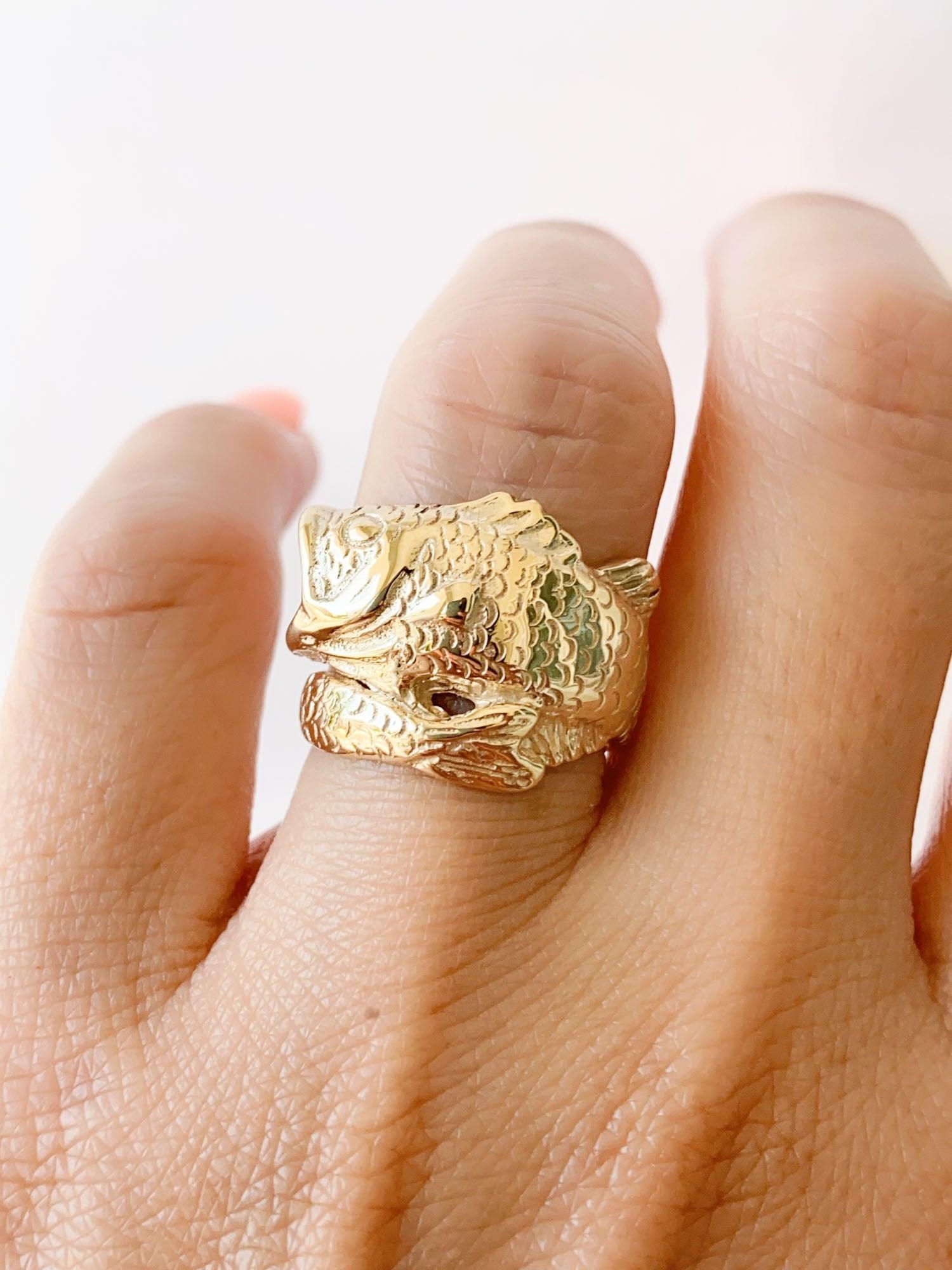 Geschnitzter Fisch Wrap Finger Einzigartiger Ring 14K Gold 8,5g R6551 im Angebot 1