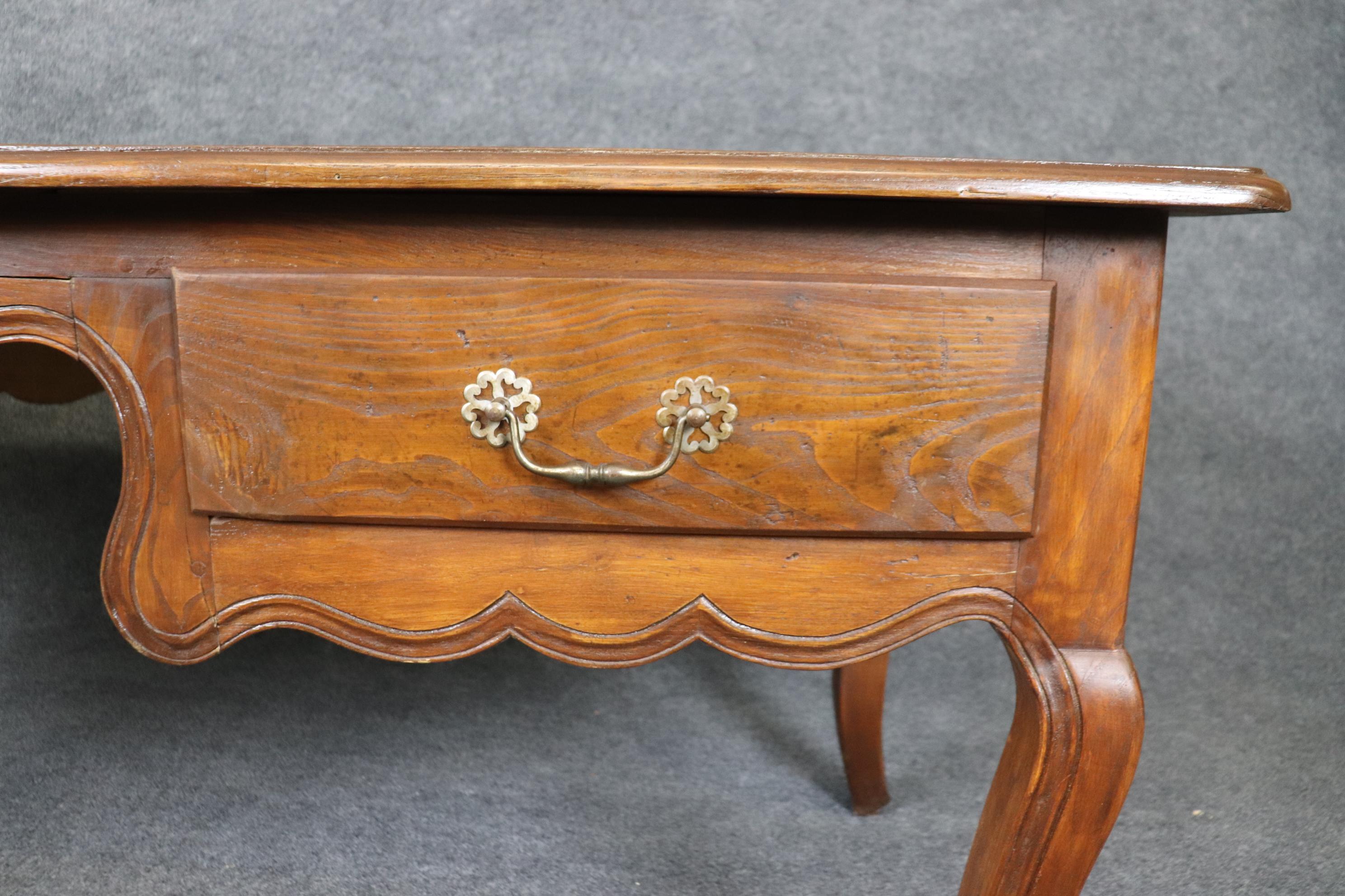 Carved Floral Back 18th Century Country French Carved Walnut Writing Desk  For Sale 6